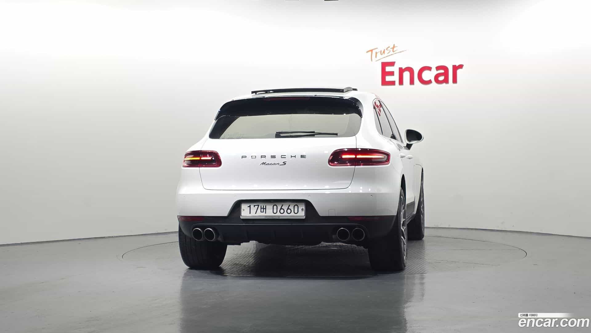 Macan Porsche 2015.2-OUTER-004
