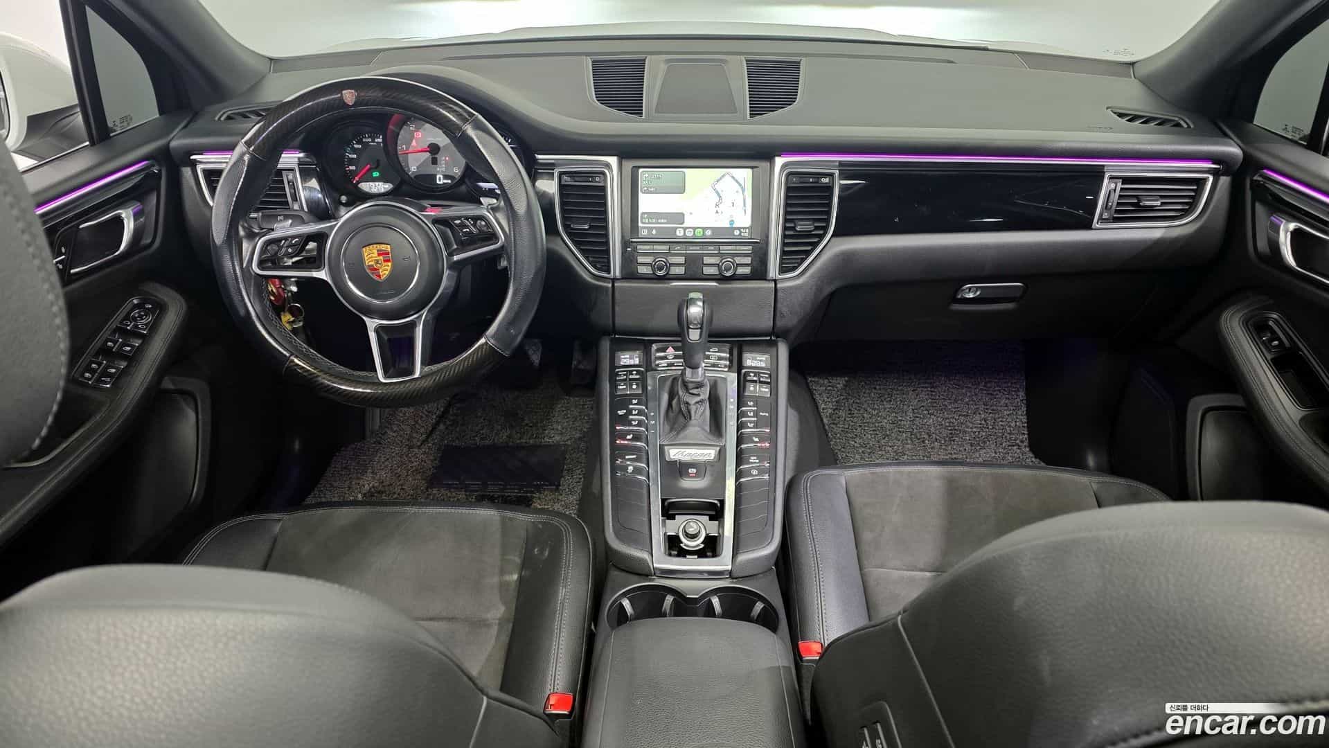 Macan Porsche 2015.2-INNER-007
