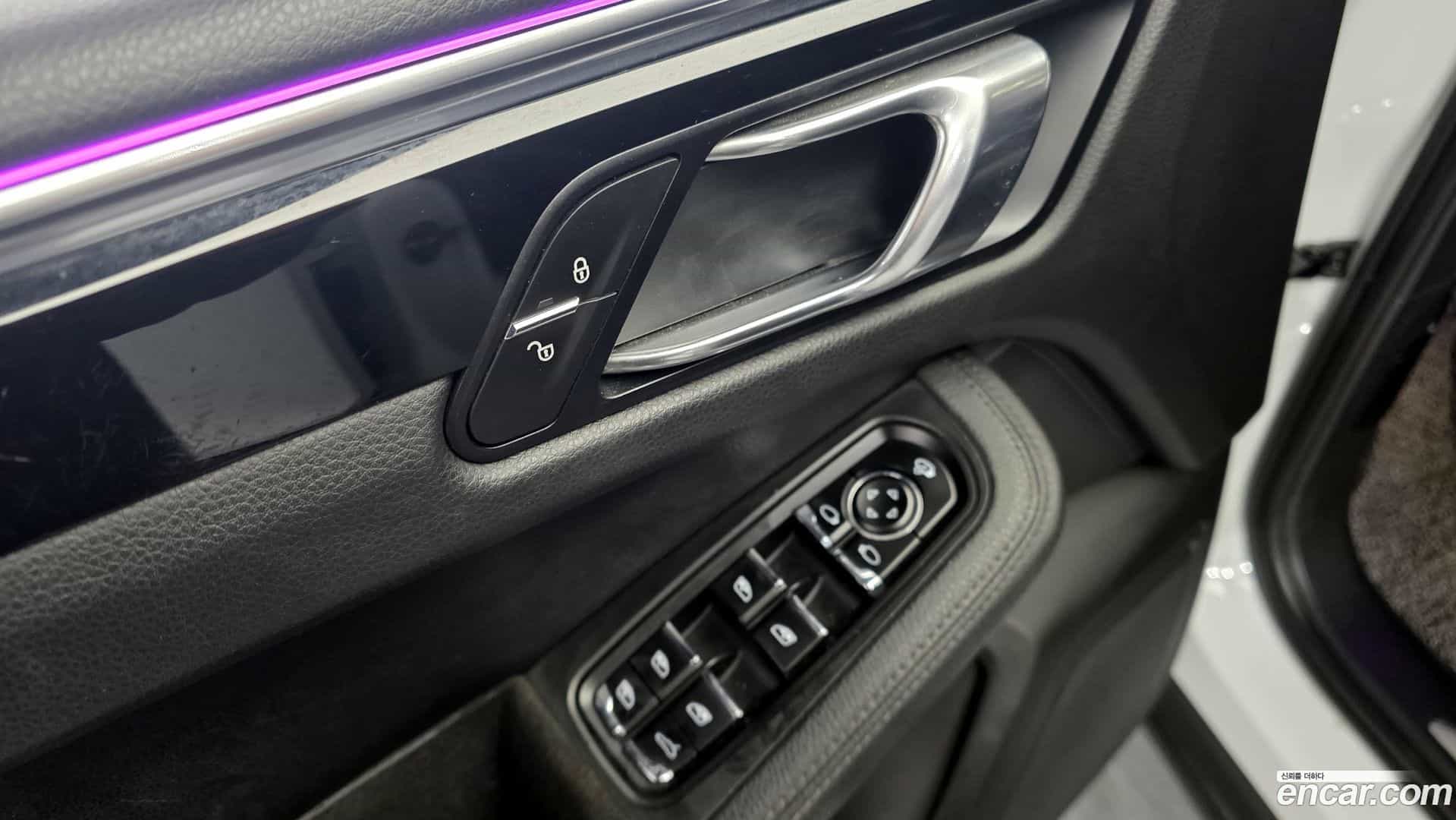 Macan Porsche 2015.2-OPTION-018