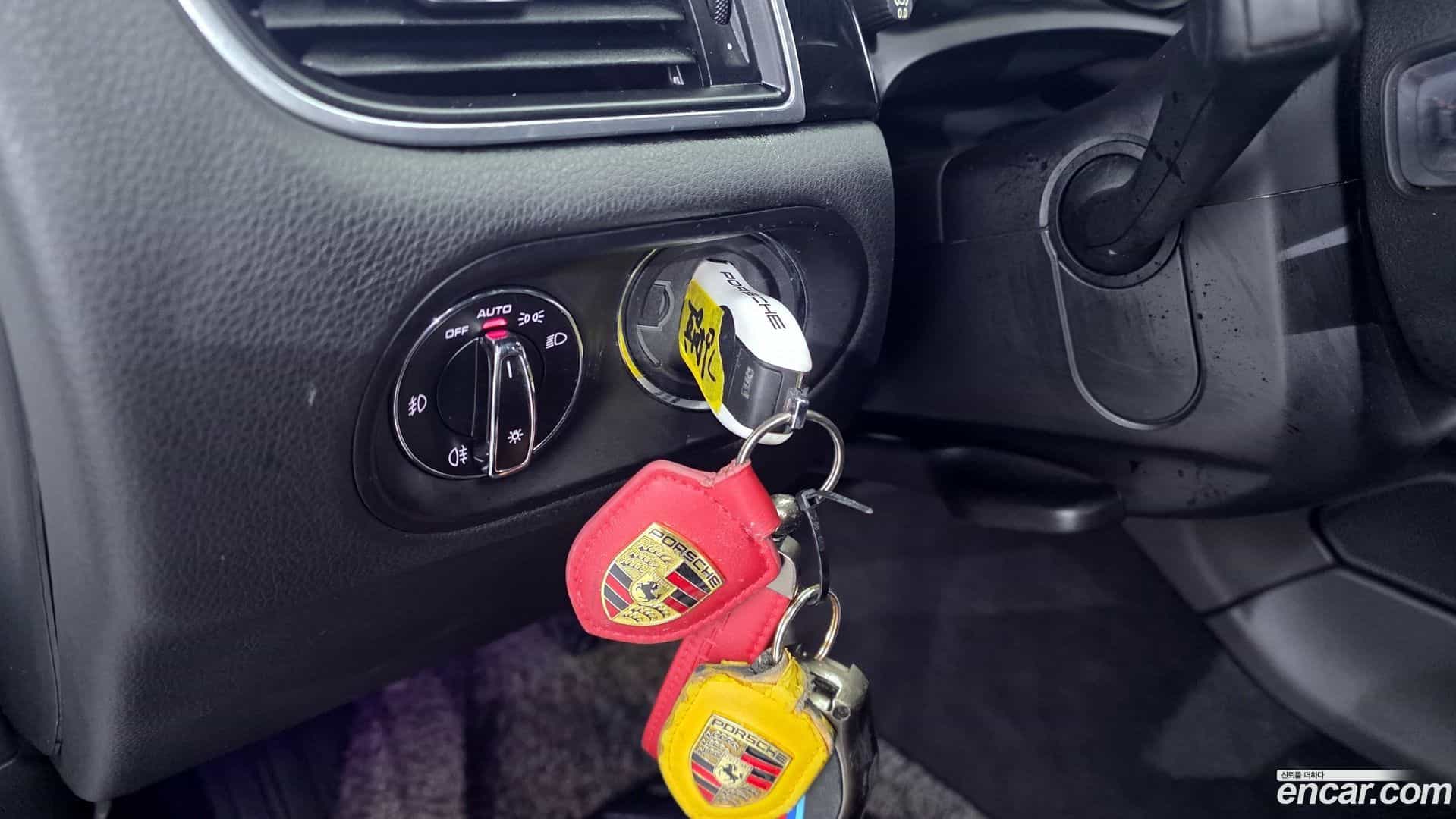 Macan Porsche 2015.2-OPTION-019