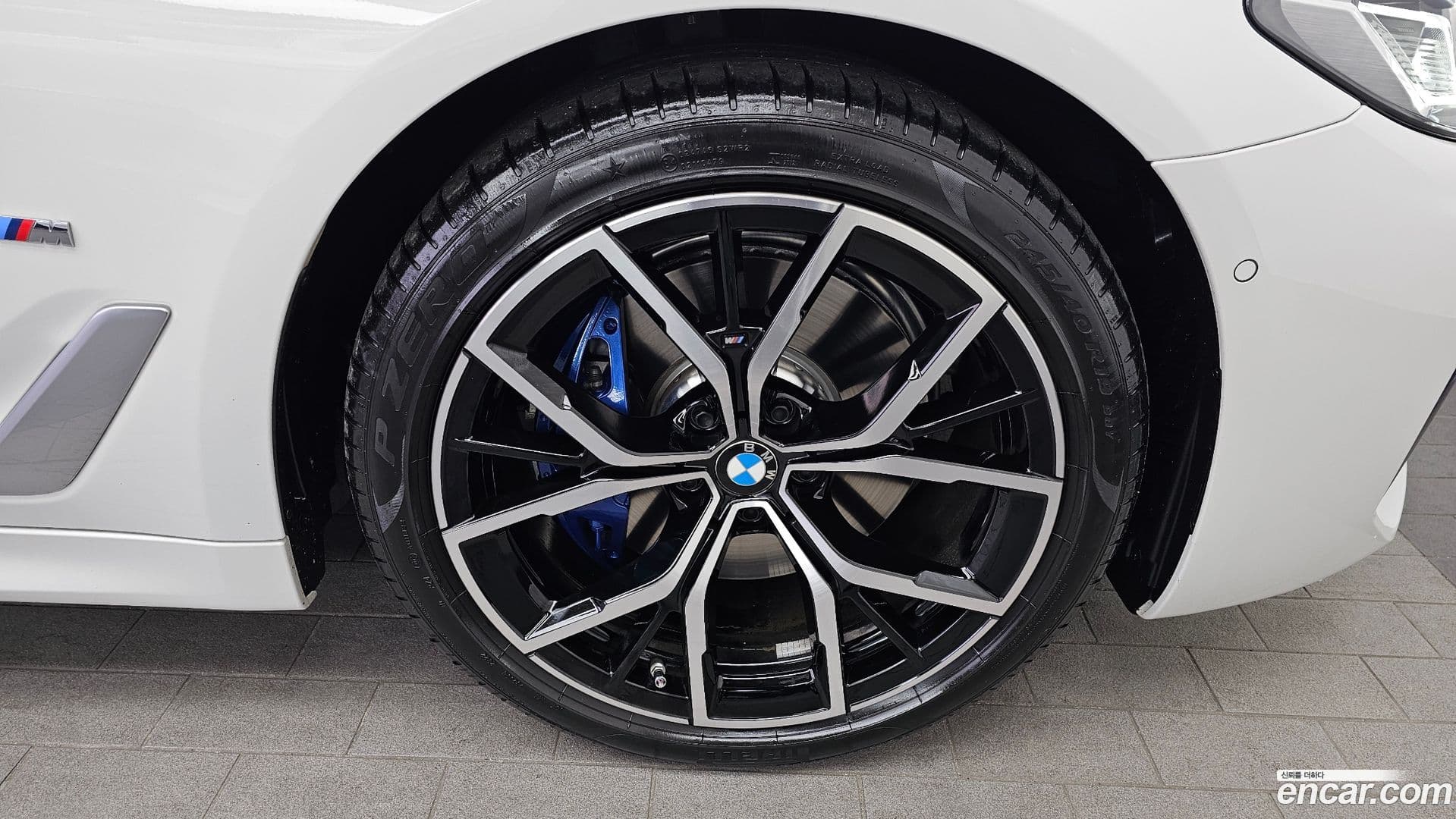 Main__Slider__Photo:5-Series BMW 2022.8-4