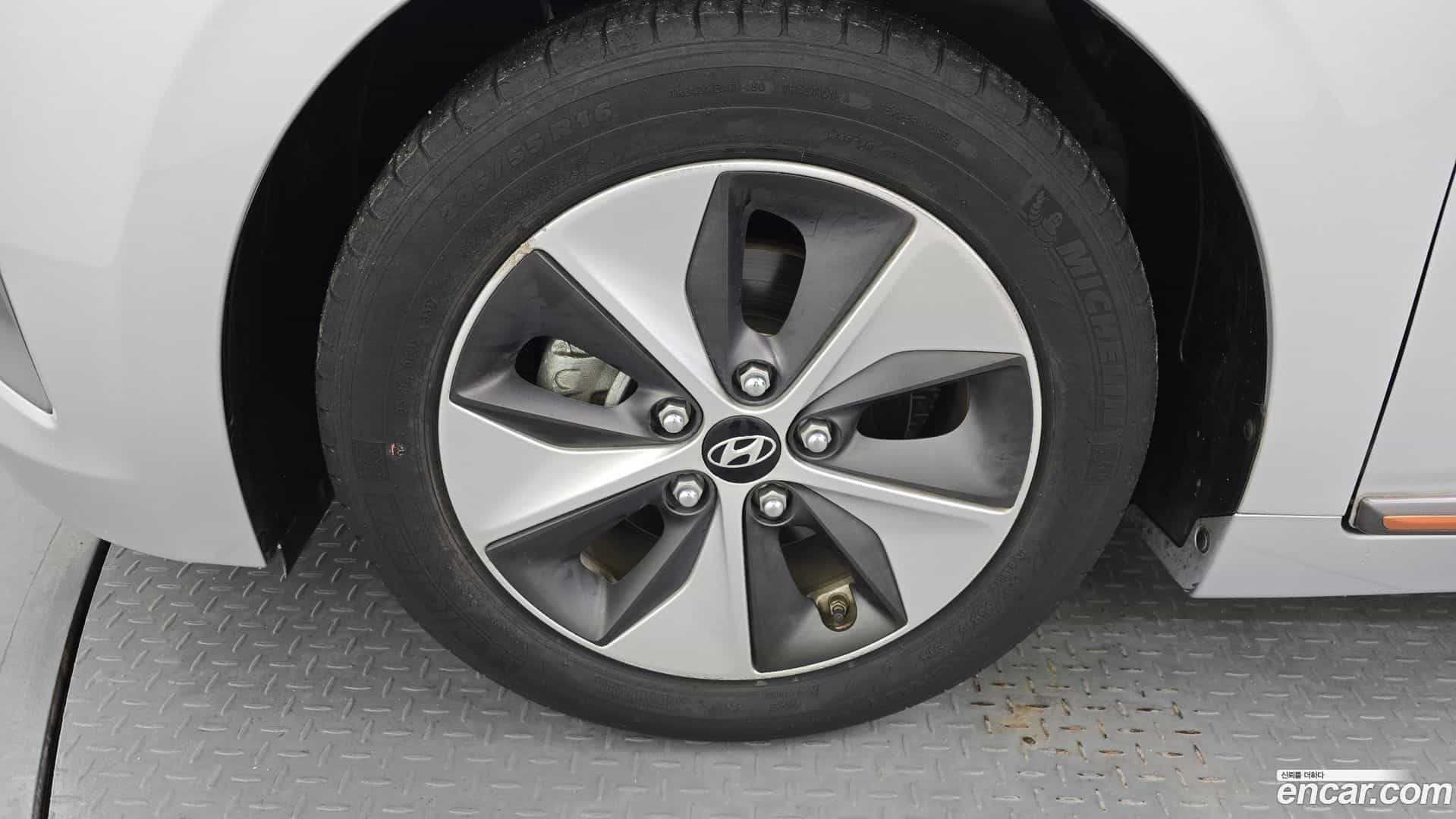 Ioniq Hyundai 2018.3-OUTER-005