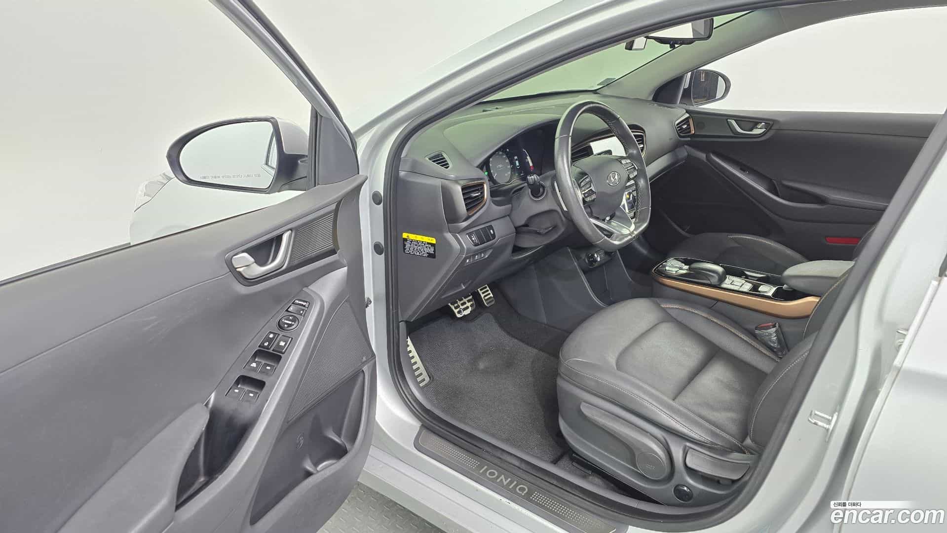 Ioniq Hyundai 2018.3-INNER-010