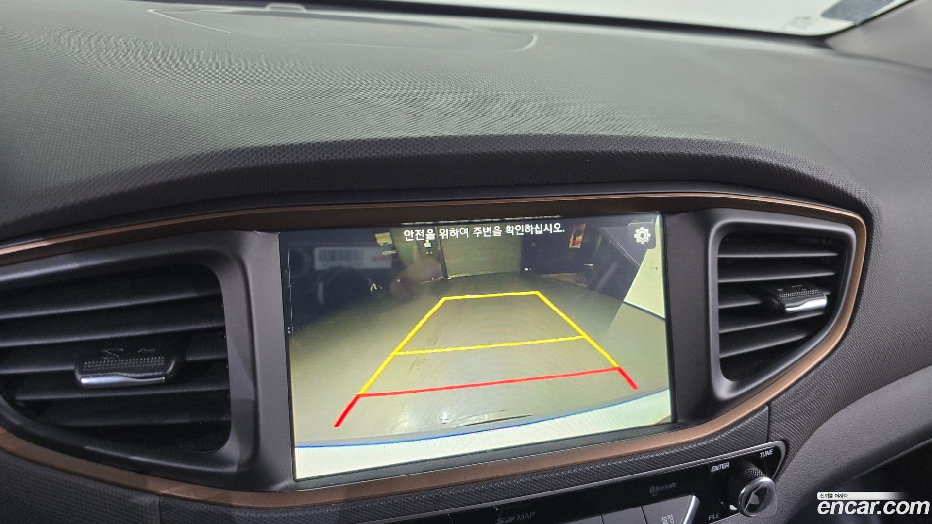 Main__Slider__Photo:Ioniq Hyundai 2018.3-14