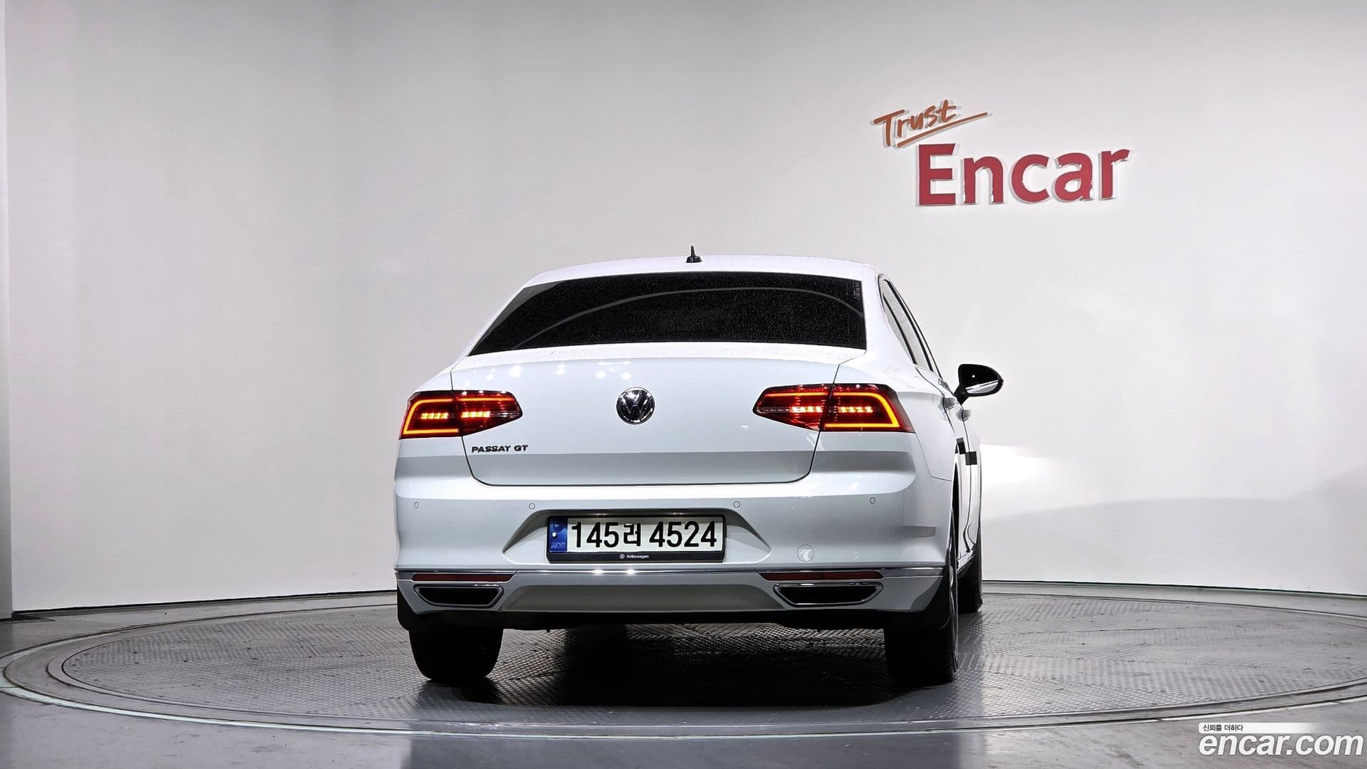 Main__Slider__Photo:Passat Volkswagen 2018.4-3