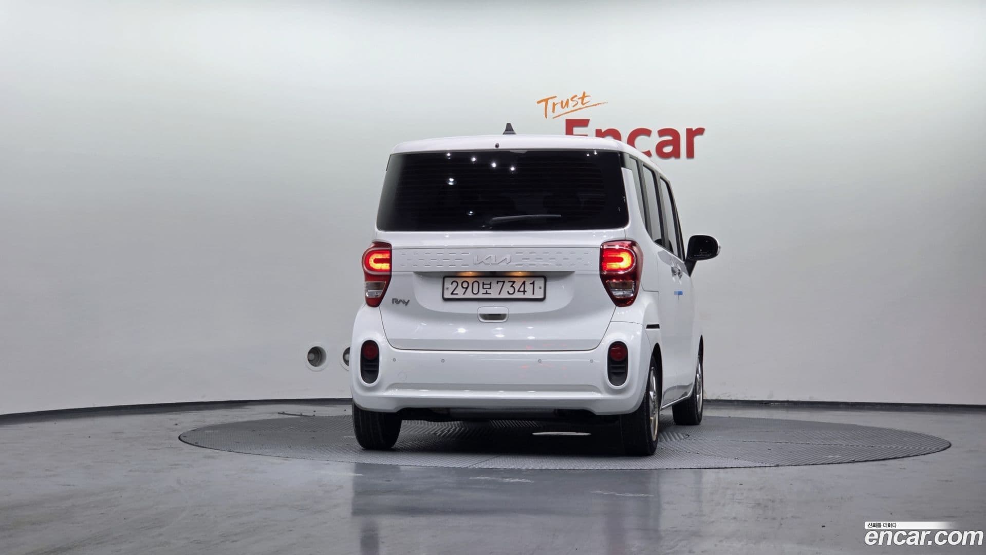 Main__Slider__Photo:RAY Kia 2021.11-3