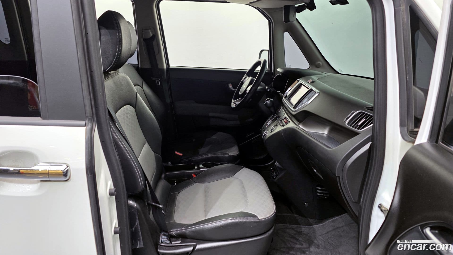 Main__Slider__Photo:RAY Kia 2021.11-10