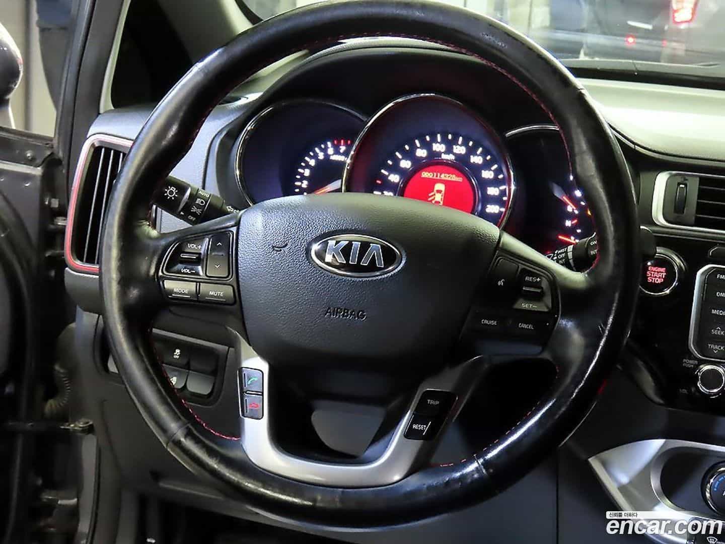 pride Kia 2015.5-INNER-010