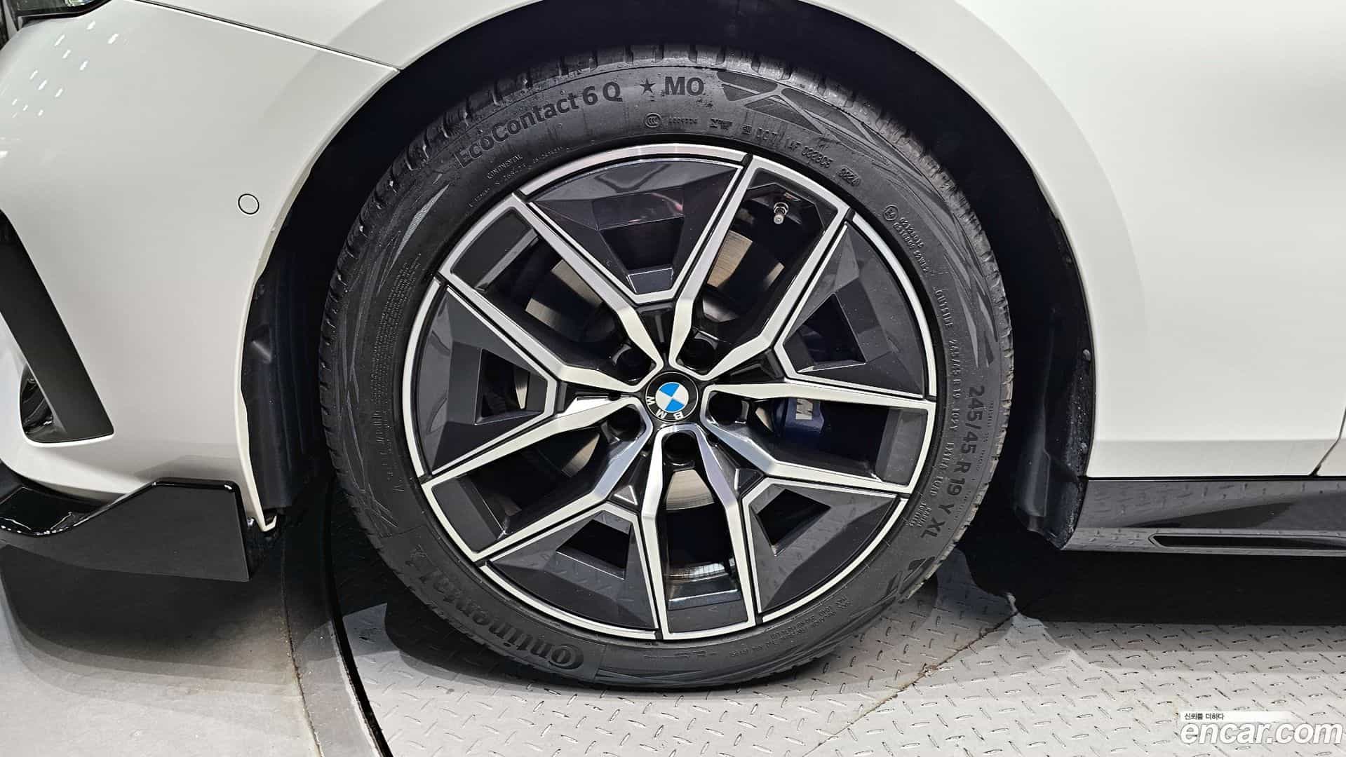 5-Series BMW 2025.1-OUTER-005