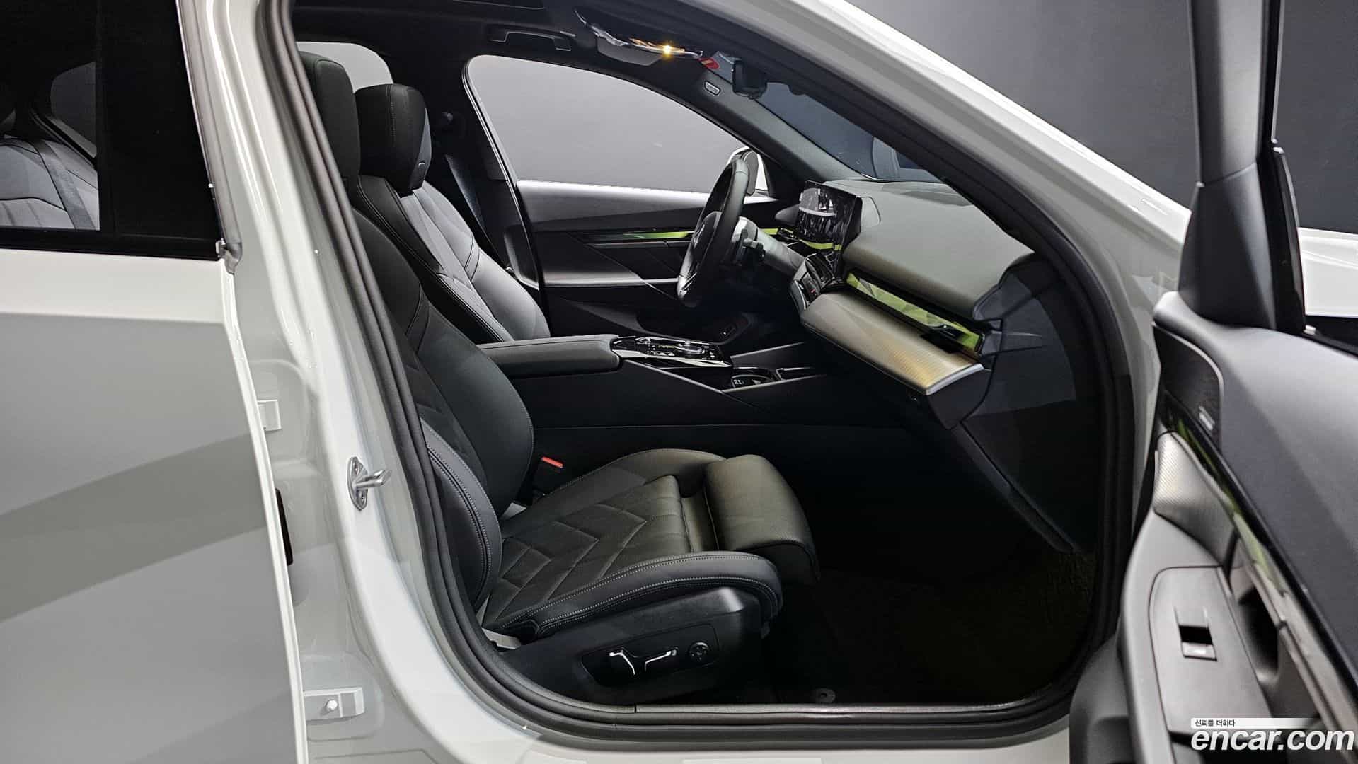 5-Series BMW 2025.1-OPTION-015