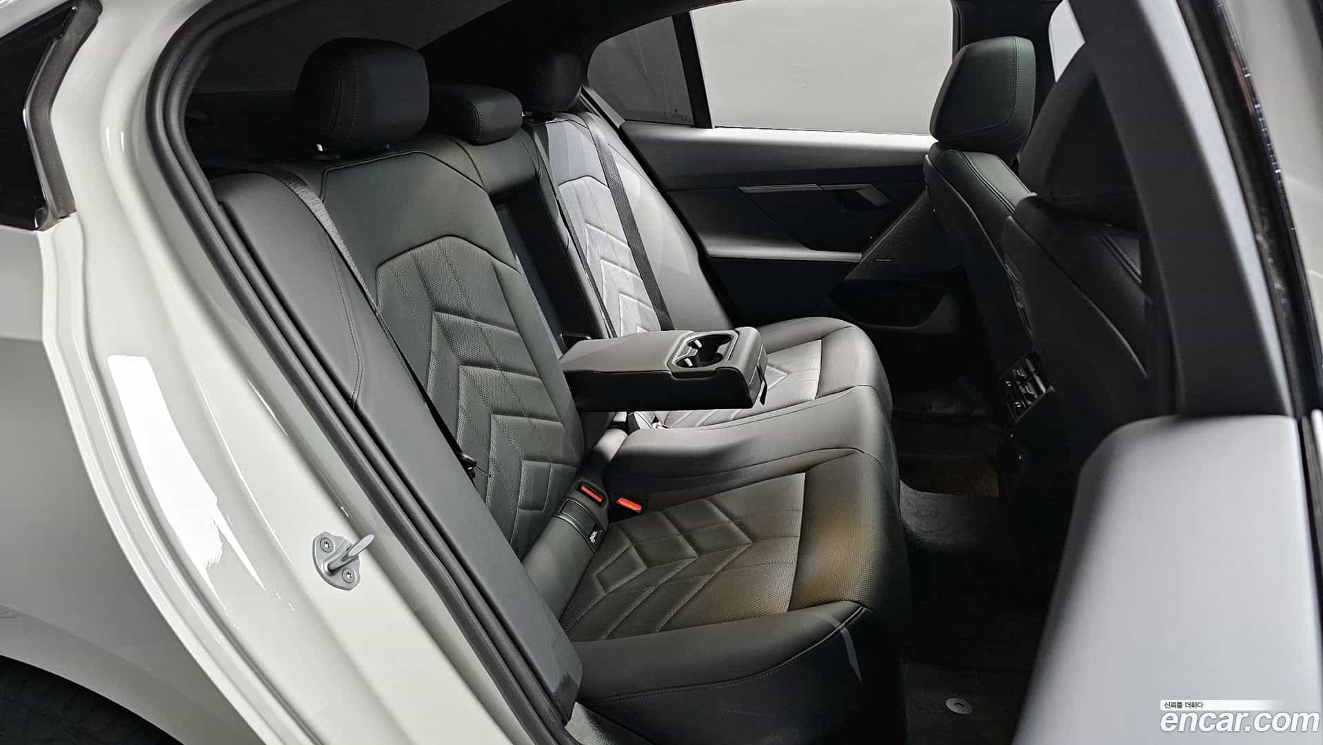 5-Series BMW 2025.1-OPTION-016