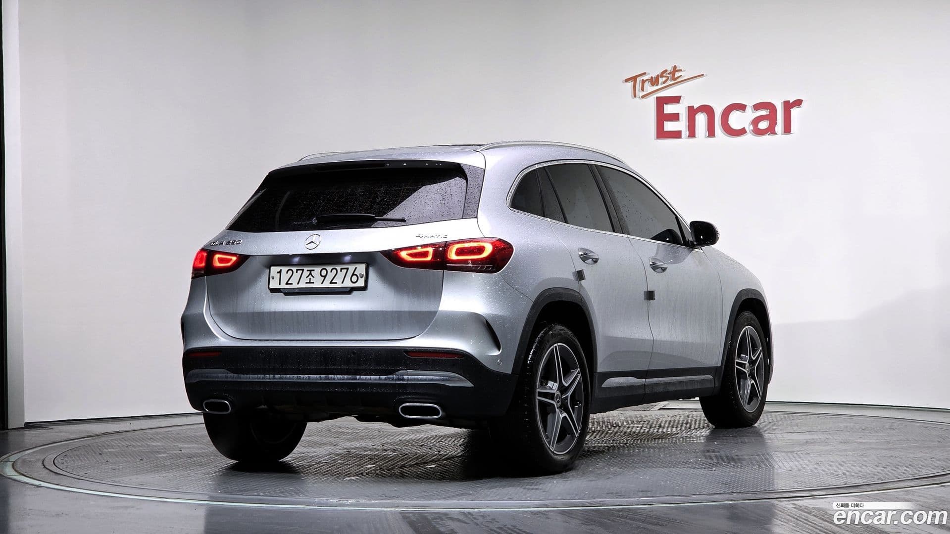 Main__Slider__Photo:GLA-Class Mercedes-Benz 2020.11-1