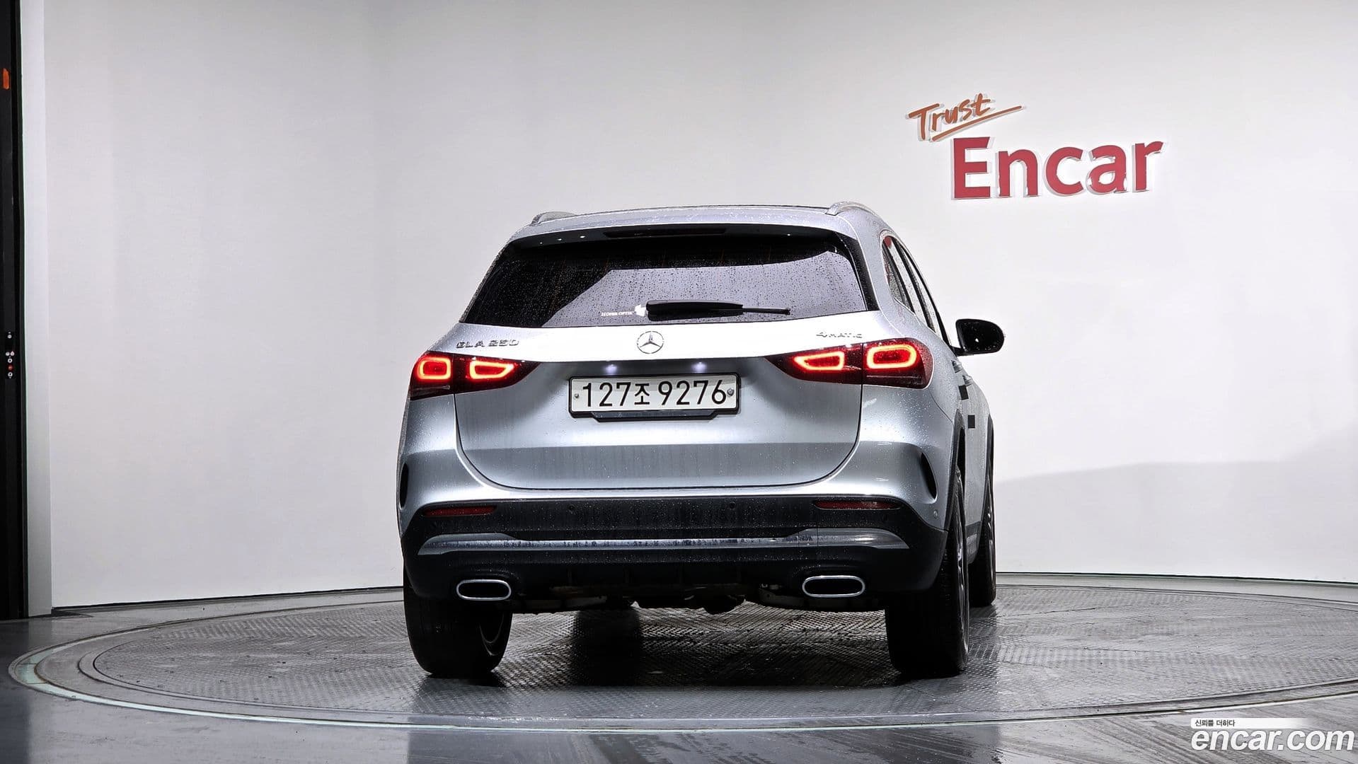 Main__Slider__Photo:GLA-Class Mercedes-Benz 2020.11-3