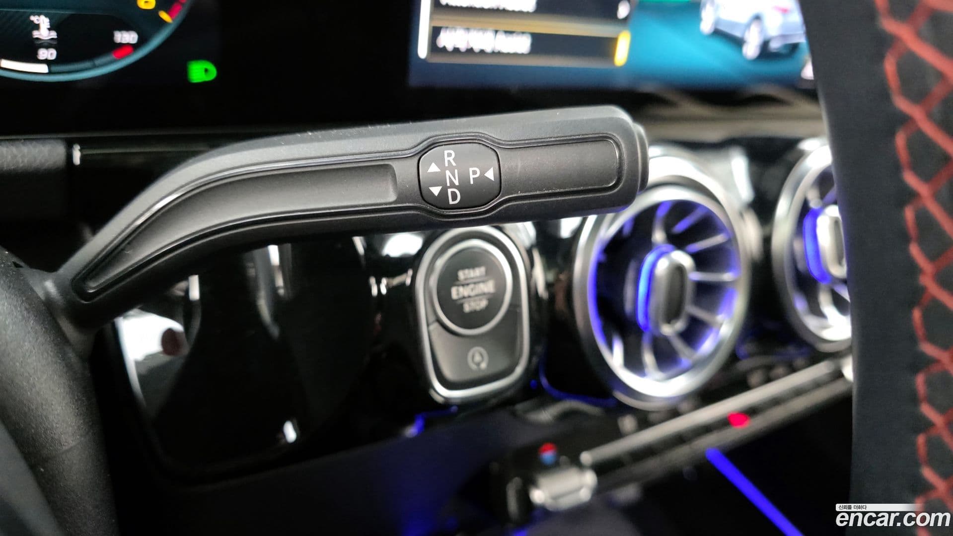 Main__Slider__Photo:GLA-Class Mercedes-Benz 2020.11-8