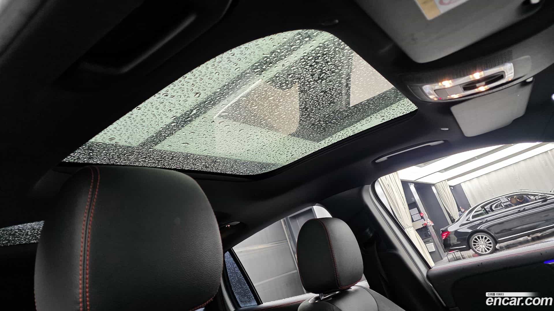 GLA-Class Mercedes-Benz 2020.11-OPTION-021