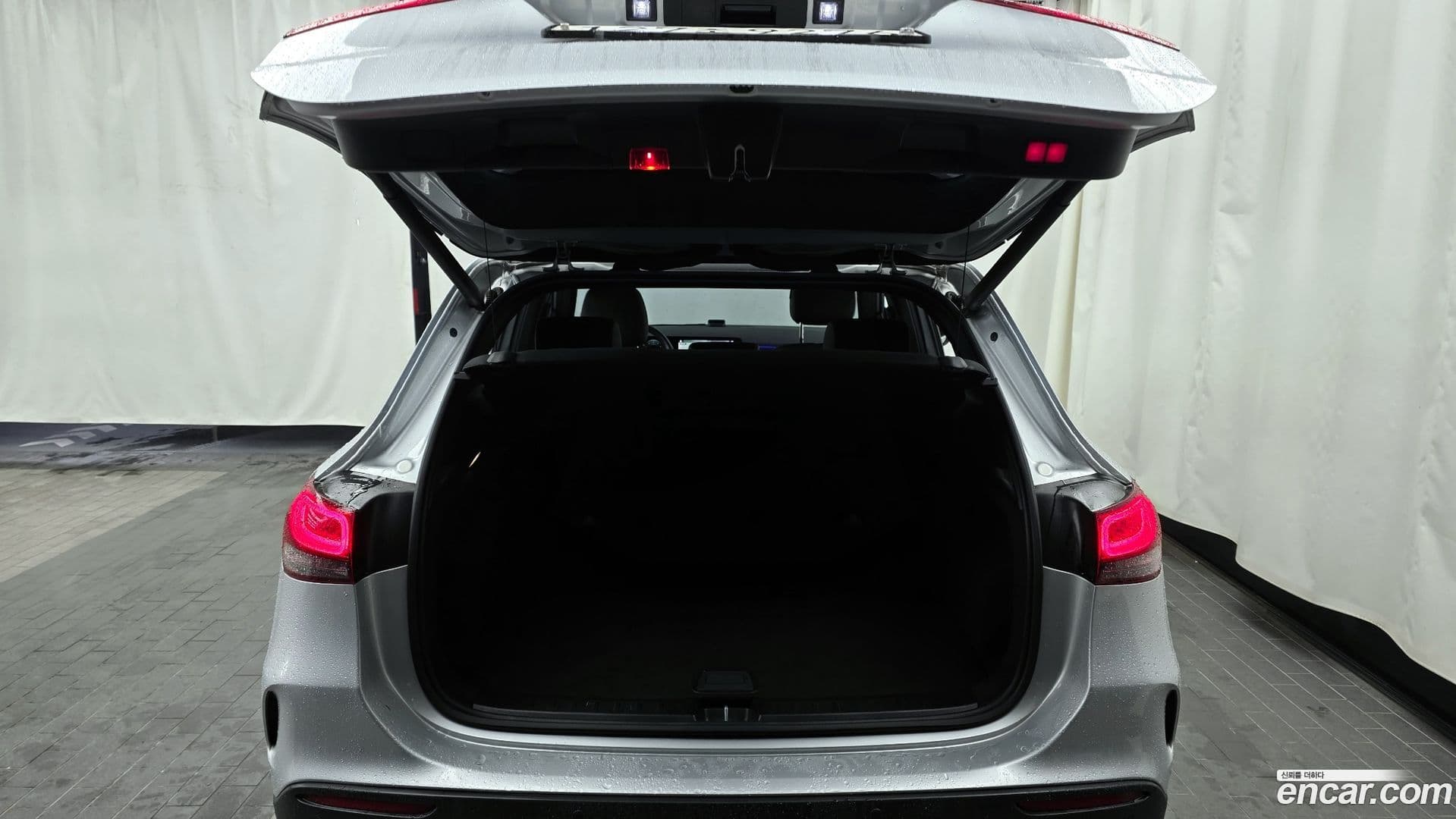 Main__Slider__Photo:GLA-Class Mercedes-Benz 2020.11-19