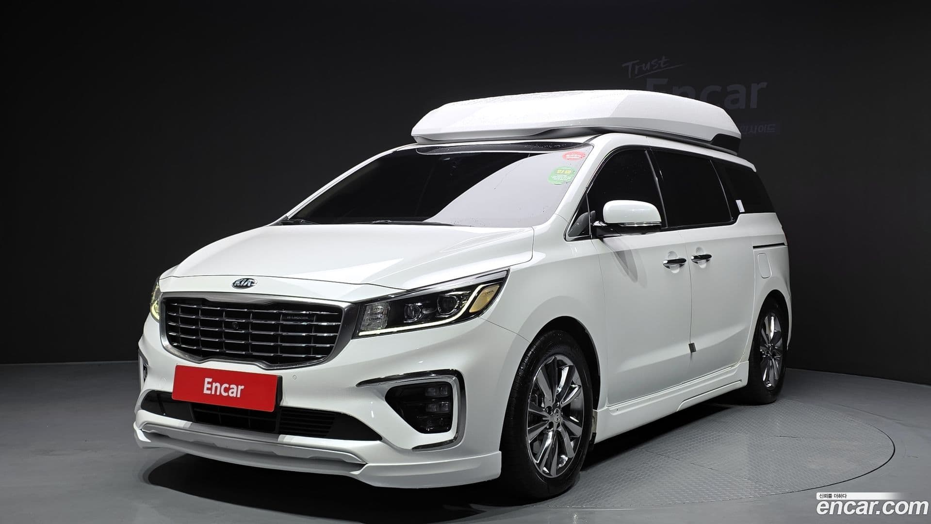 Main__Slider__Photo:Canival Kia 2018.11-0