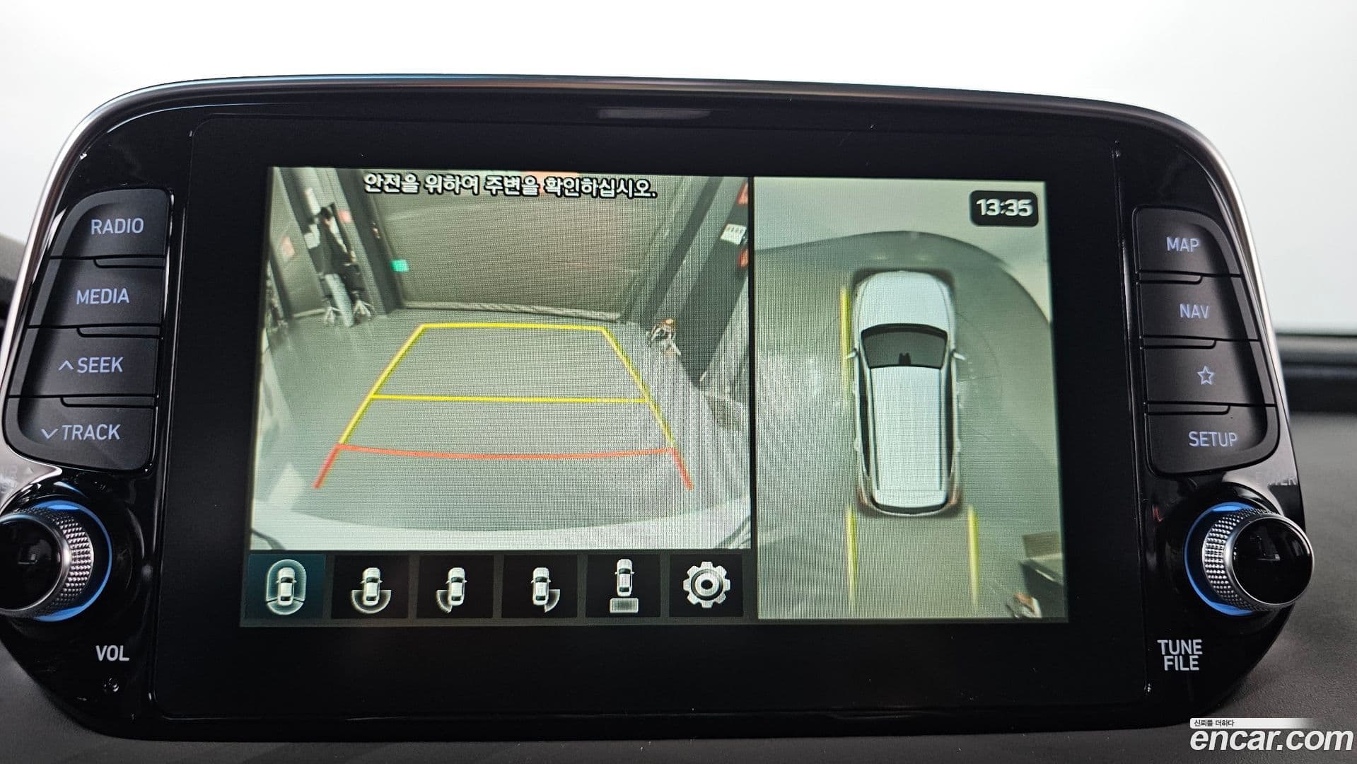 Main__Slider__Photo:Santafe Hyundai 2018.5-14