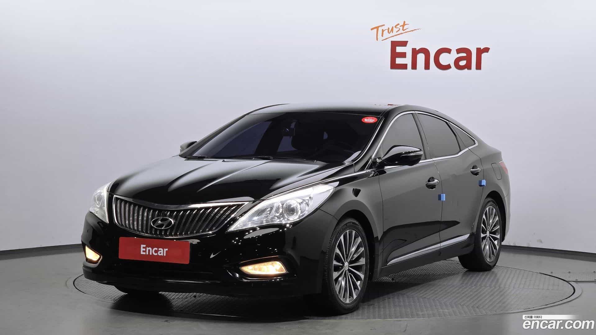 Grandeur Hyundai 2013.1-OUTER-001