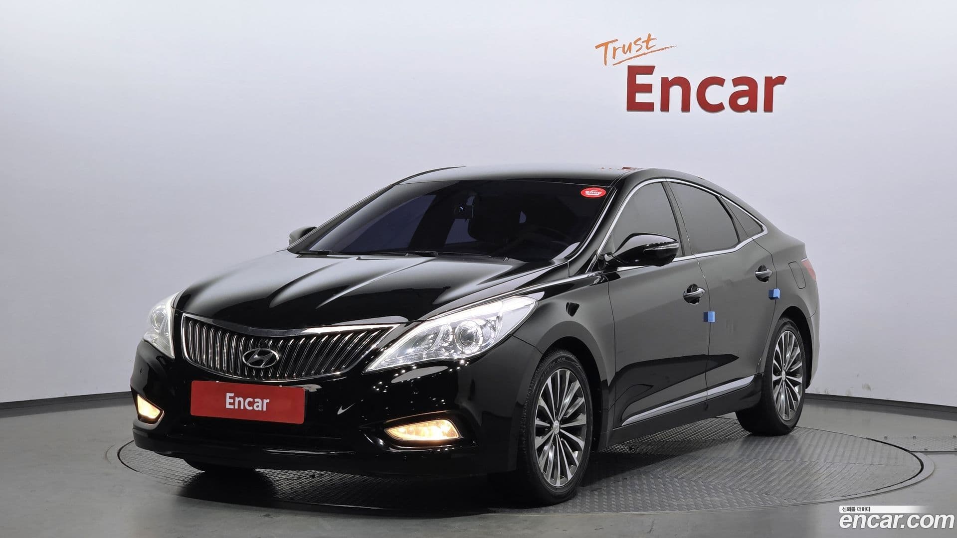 Main__Slider__Photo:Grandeur Hyundai 2013.1-0