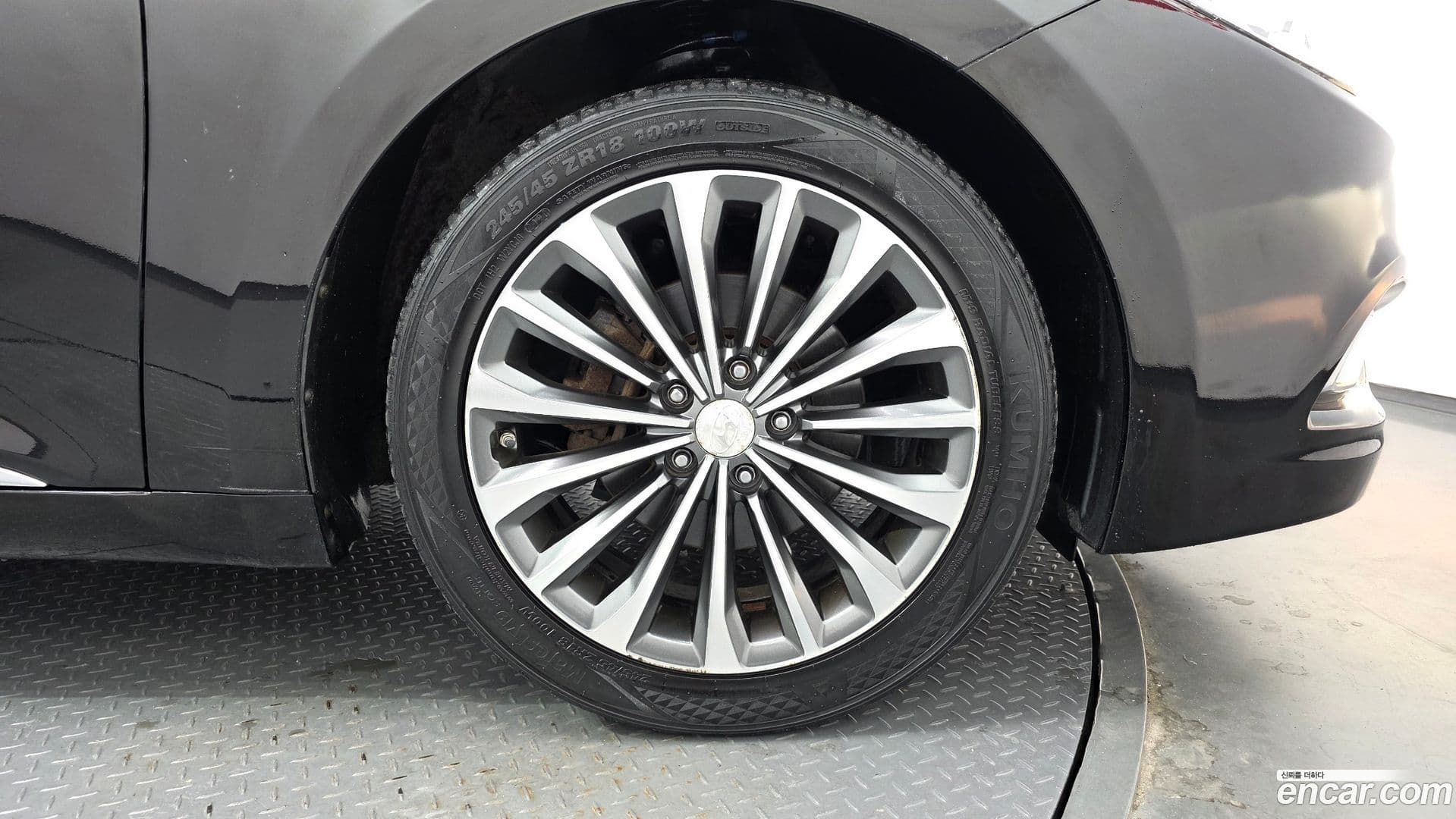 Main__Slider__Photo:Grandeur Hyundai 2013.1-4