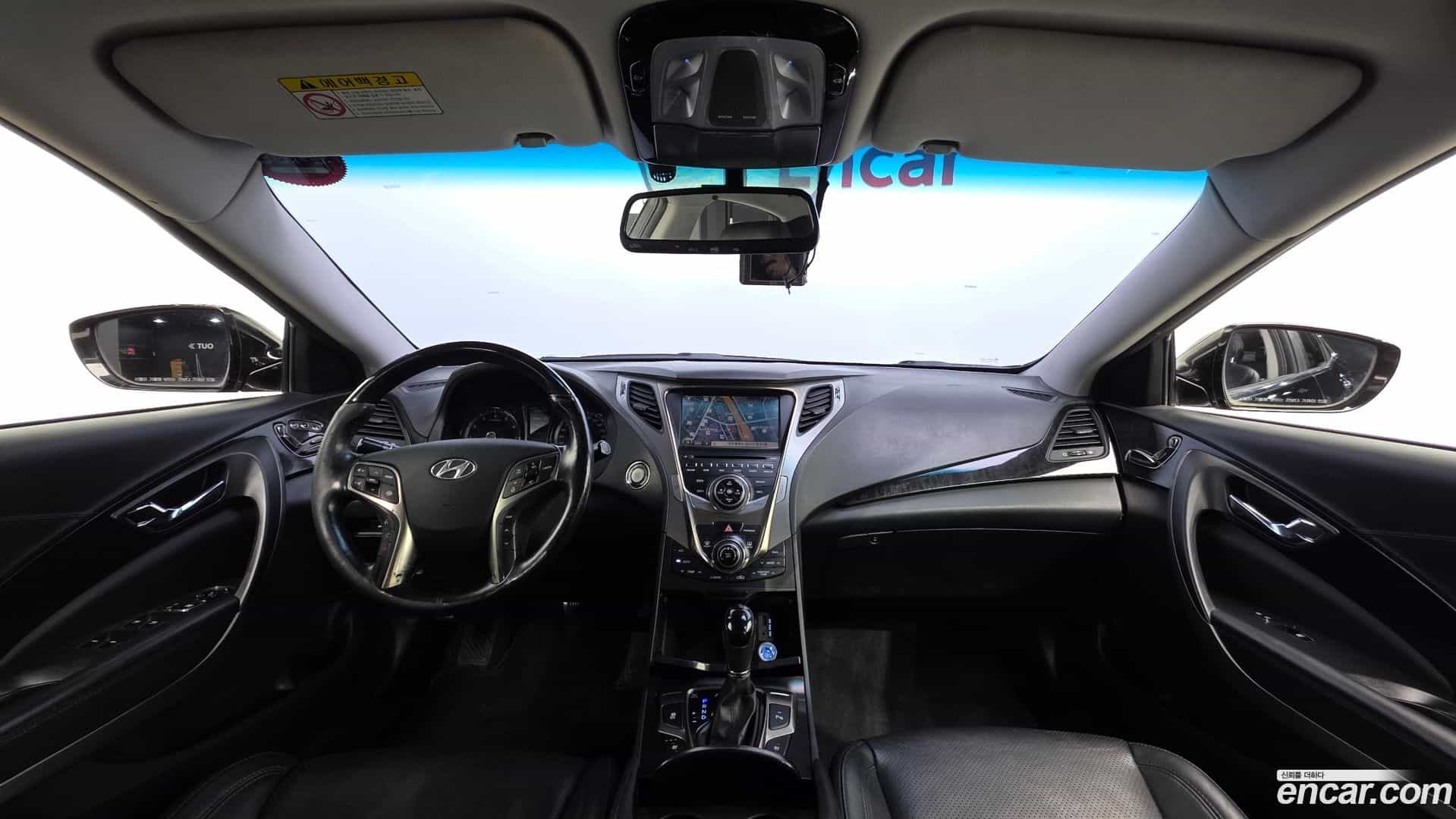 Grandeur Hyundai 2013.1-INNER-007