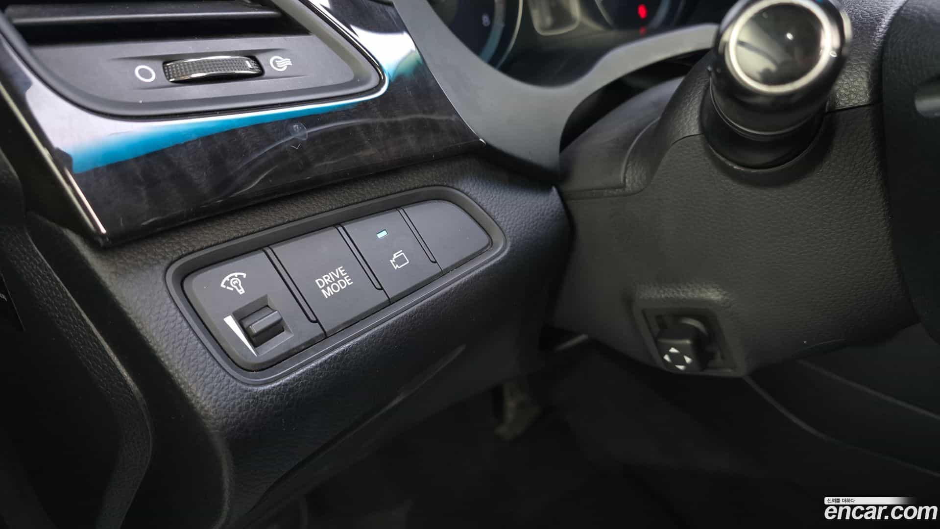 Grandeur Hyundai 2013.1-OPTION-020