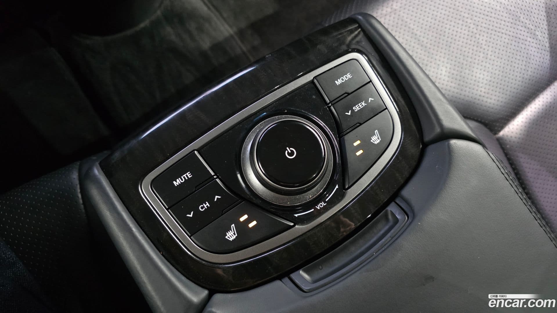 Main__Slider__Photo:Grandeur Hyundai 2013.1-17