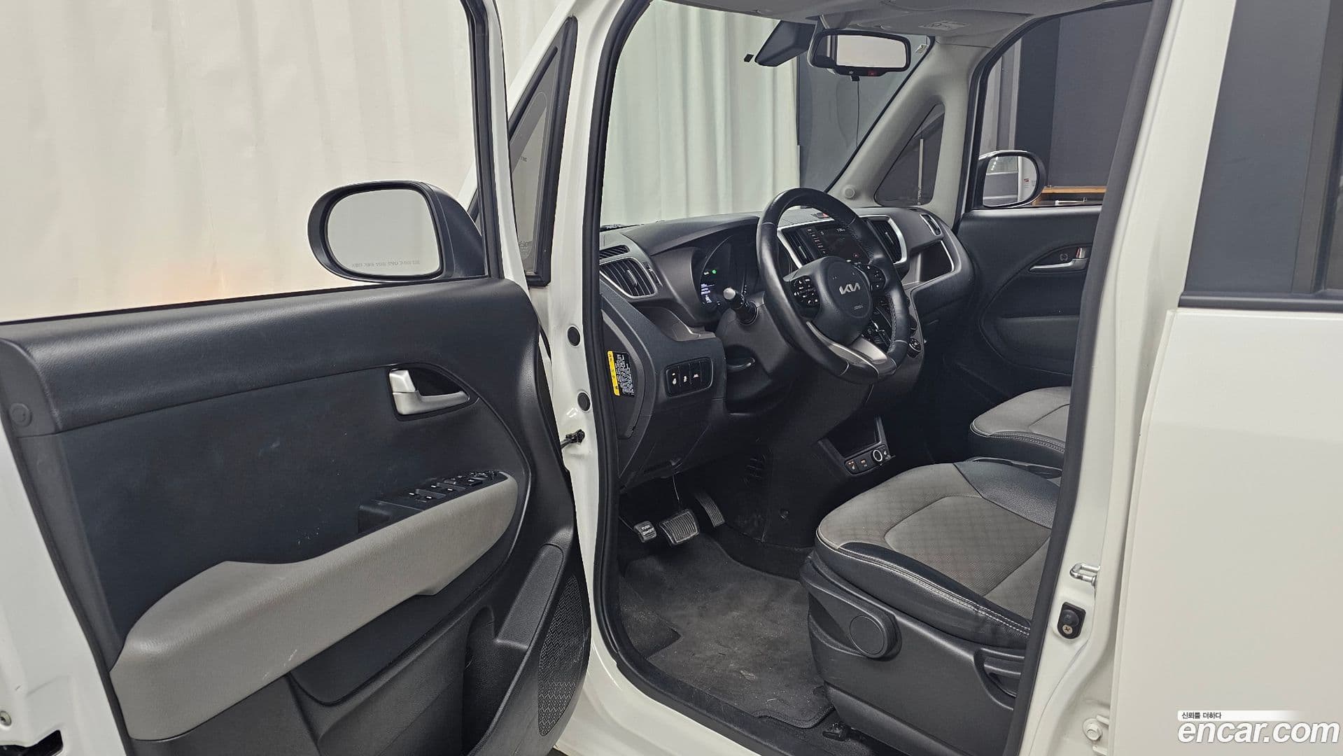 Main__Slider__Photo:RAY Kia 2022.4-9