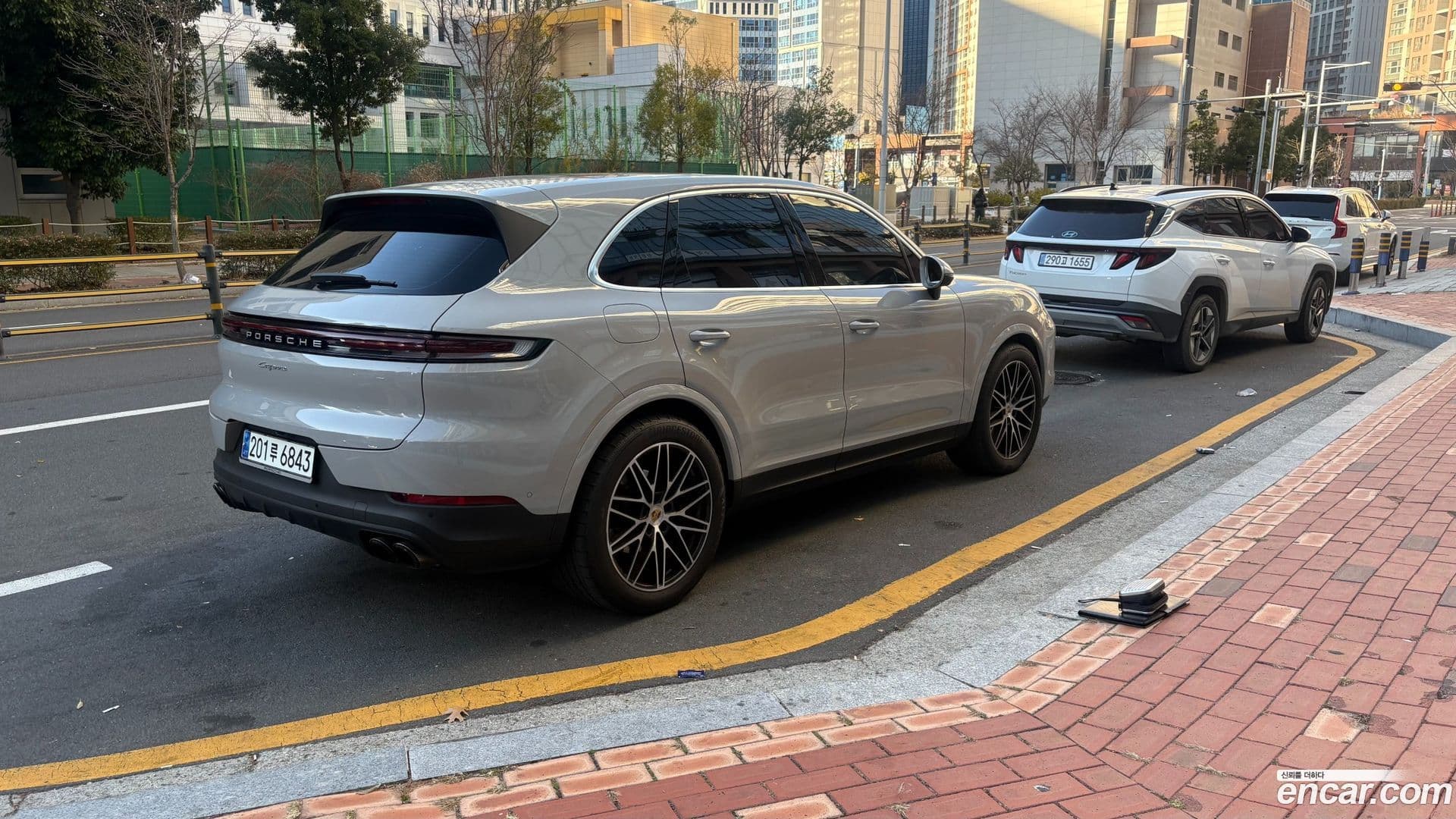 Main__Slider__Photo:Cayenne Porsche 2023.11-3