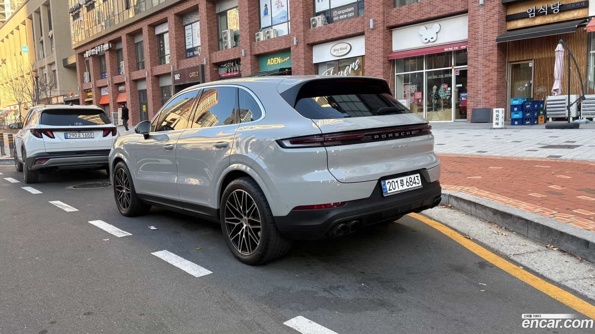 Cayenne Porsche 2023.11-INNER-006