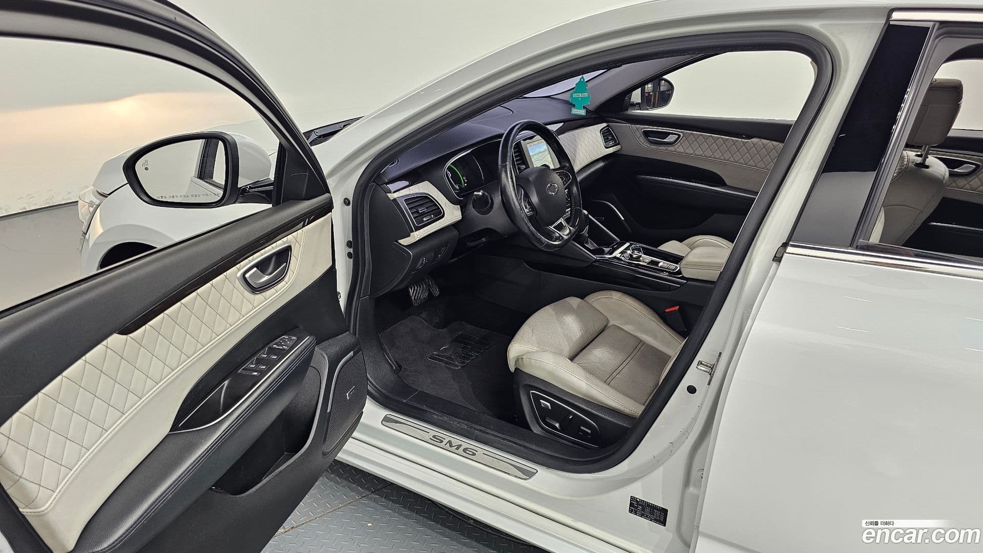 Main__Slider__Photo:SM6 Renault-KoreaSamsung 2016.2-10