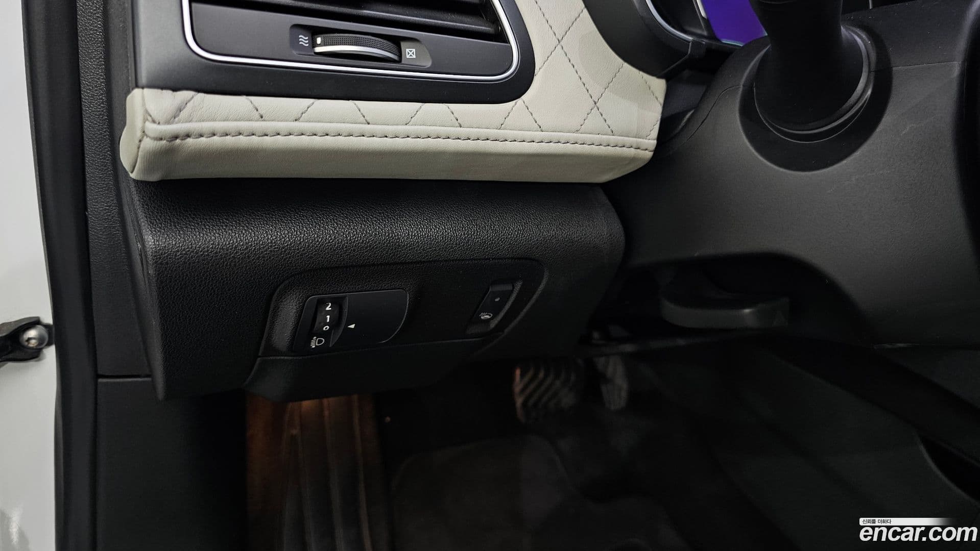 Main__Slider__Photo:SM6 Renault-KoreaSamsung 2016.2-15