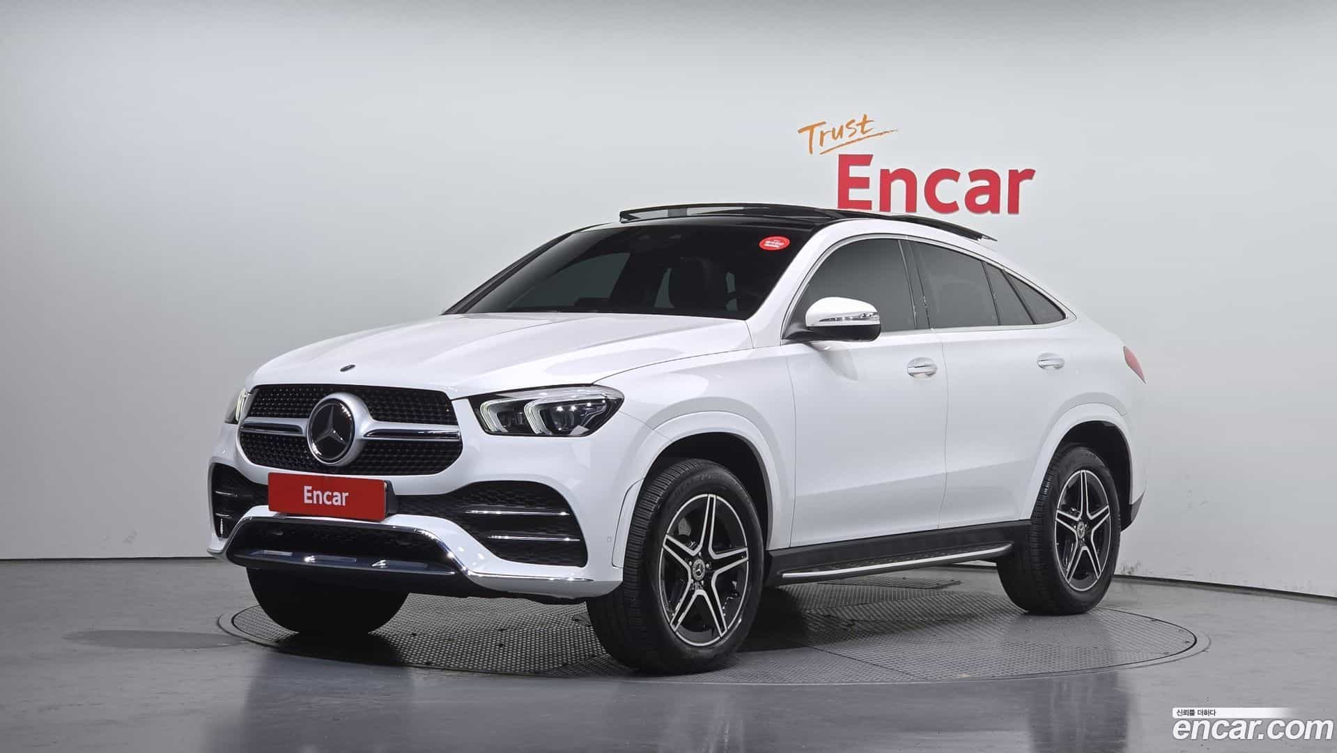 GLE-Class Mercedes-Benz 2021.2-OUTER-001