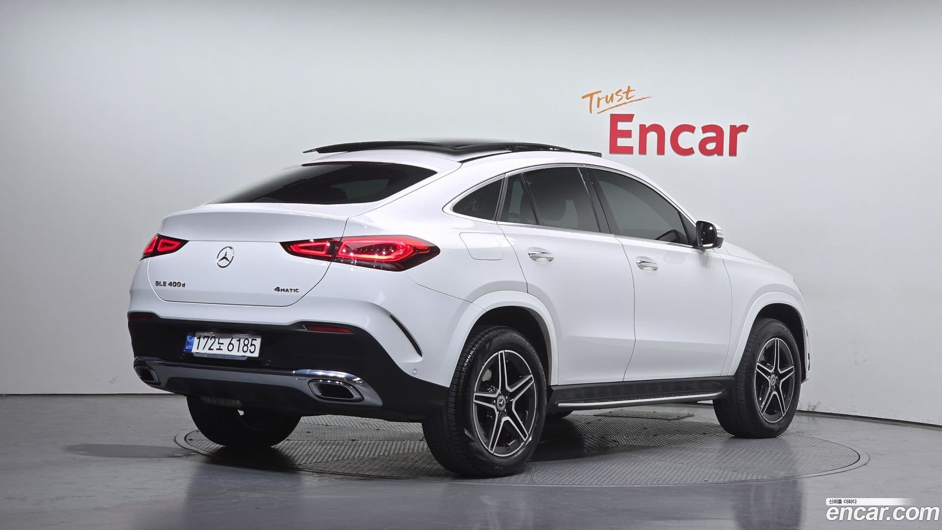 Main__Slider__Photo:GLE-Class Mercedes-Benz 2021.2-1