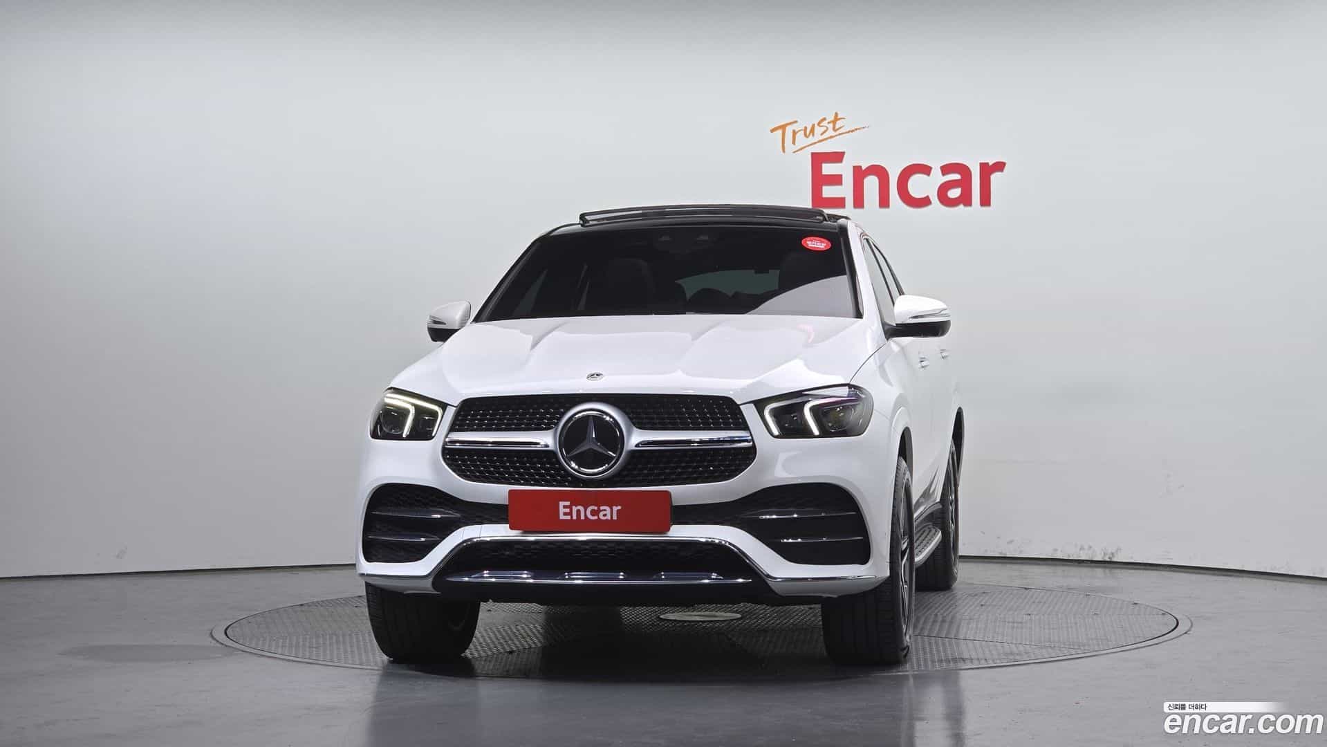 GLE-Class Mercedes-Benz 2021.2-OUTER-003