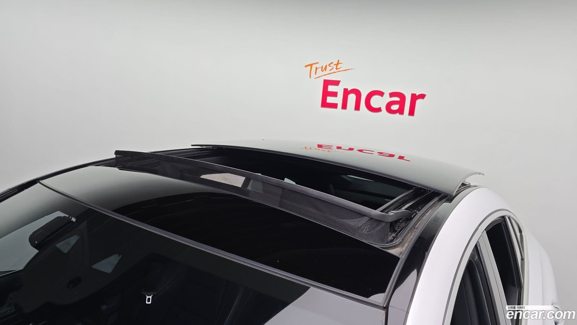 Main__Slider__Photo:GLE-Class Mercedes-Benz 2021.2-19