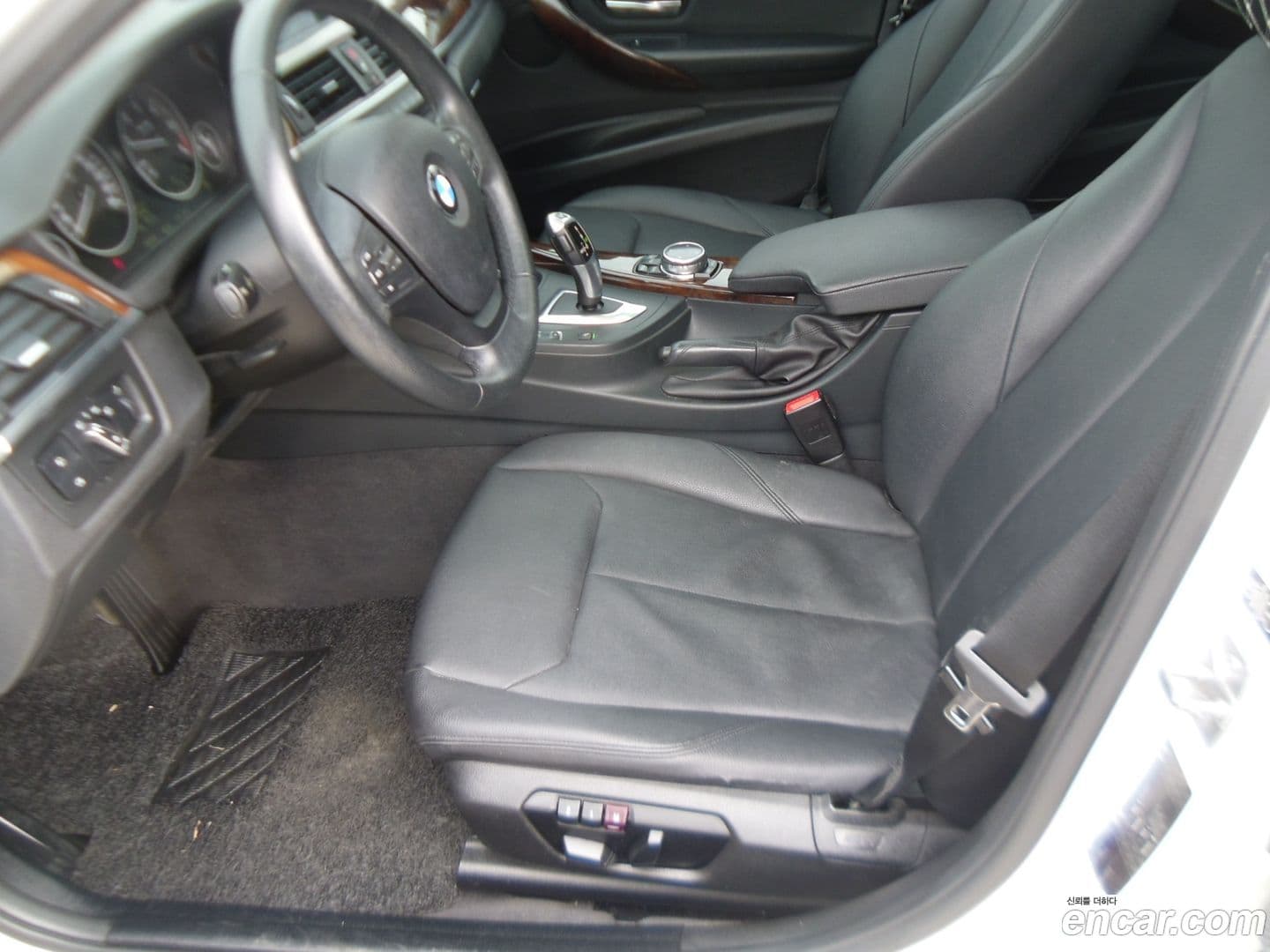 Main__Slider__Photo:3-Series BMW 2014.7-10