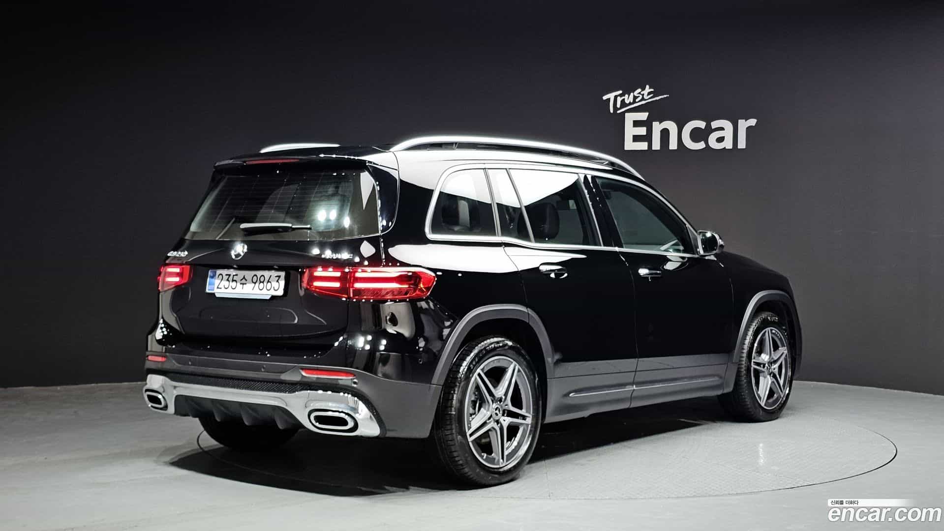 GLB-Class Mercedes-Benz 2025.4-OUTER-002