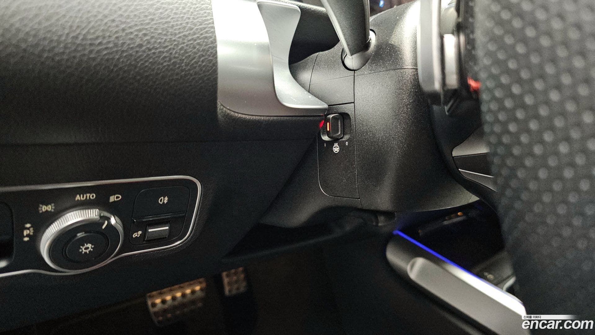 Main__Slider__Photo:GLB-Class Mercedes-Benz 2025.4-14