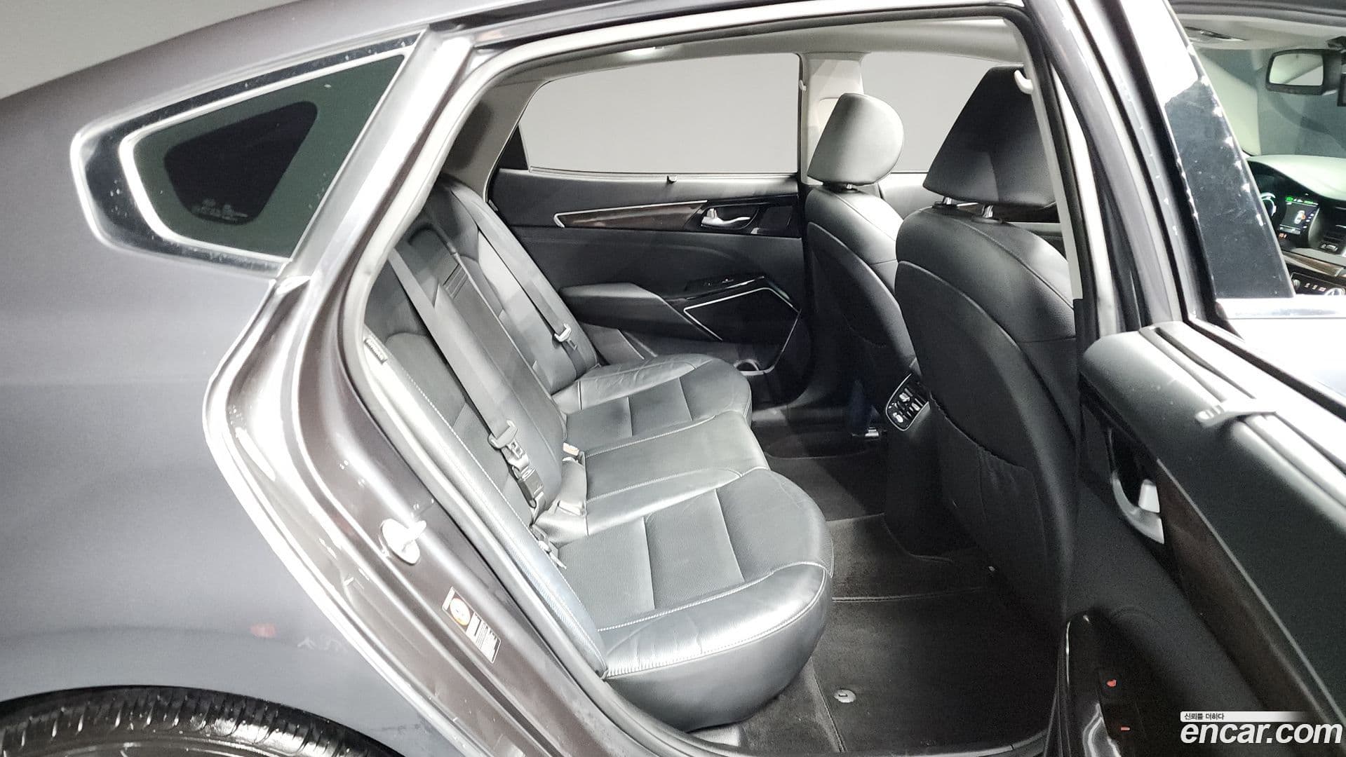 Main__Slider__Photo:K7 Kia 2019.0-11