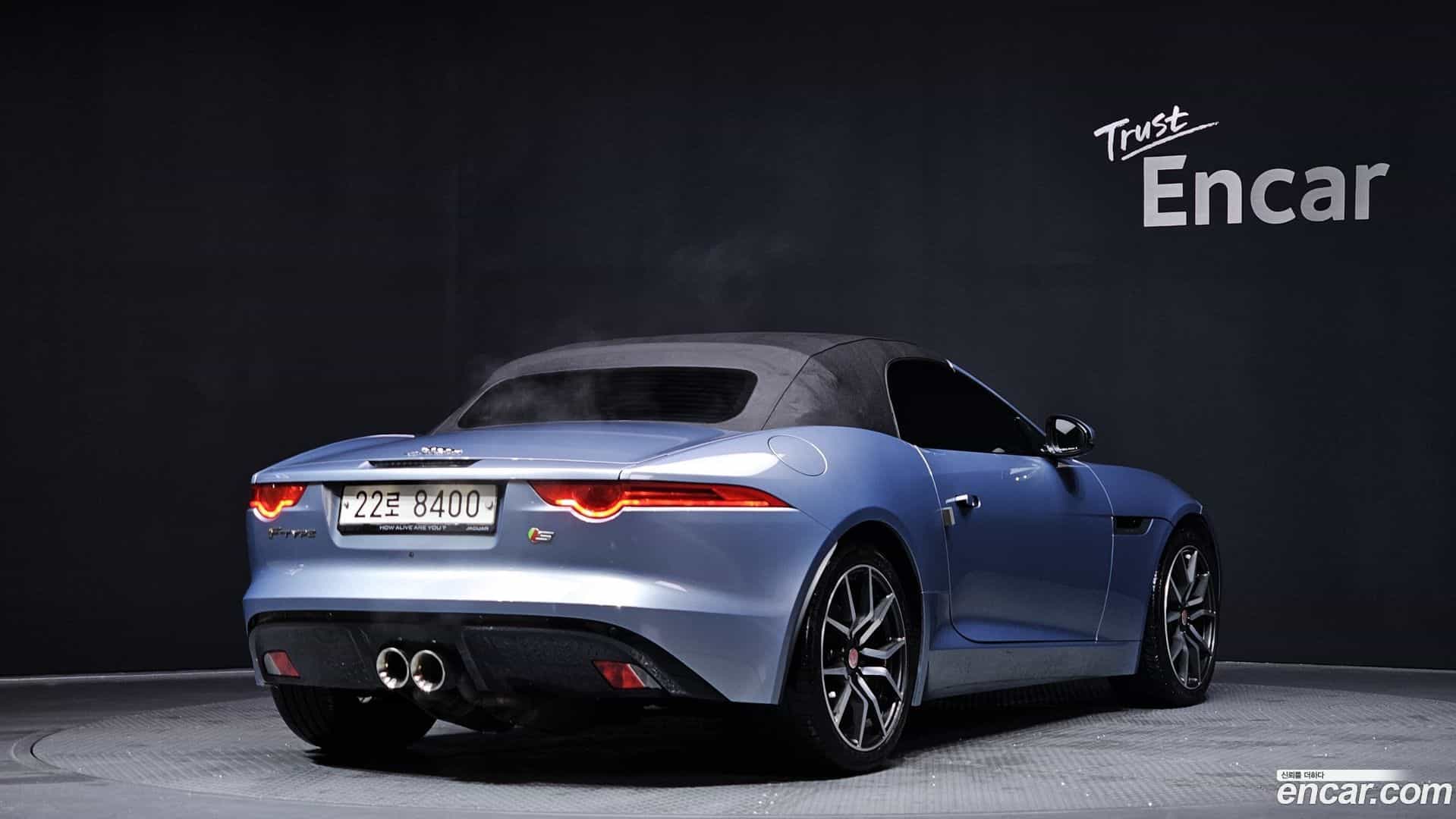 F-TYPE Jaguar 2013.10-OUTER-002