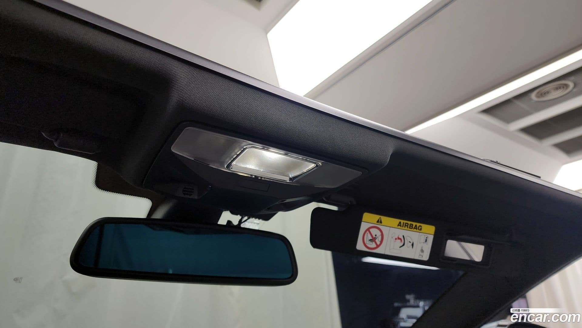 Main__Slider__Photo:F-TYPE Jaguar 2013.10-15