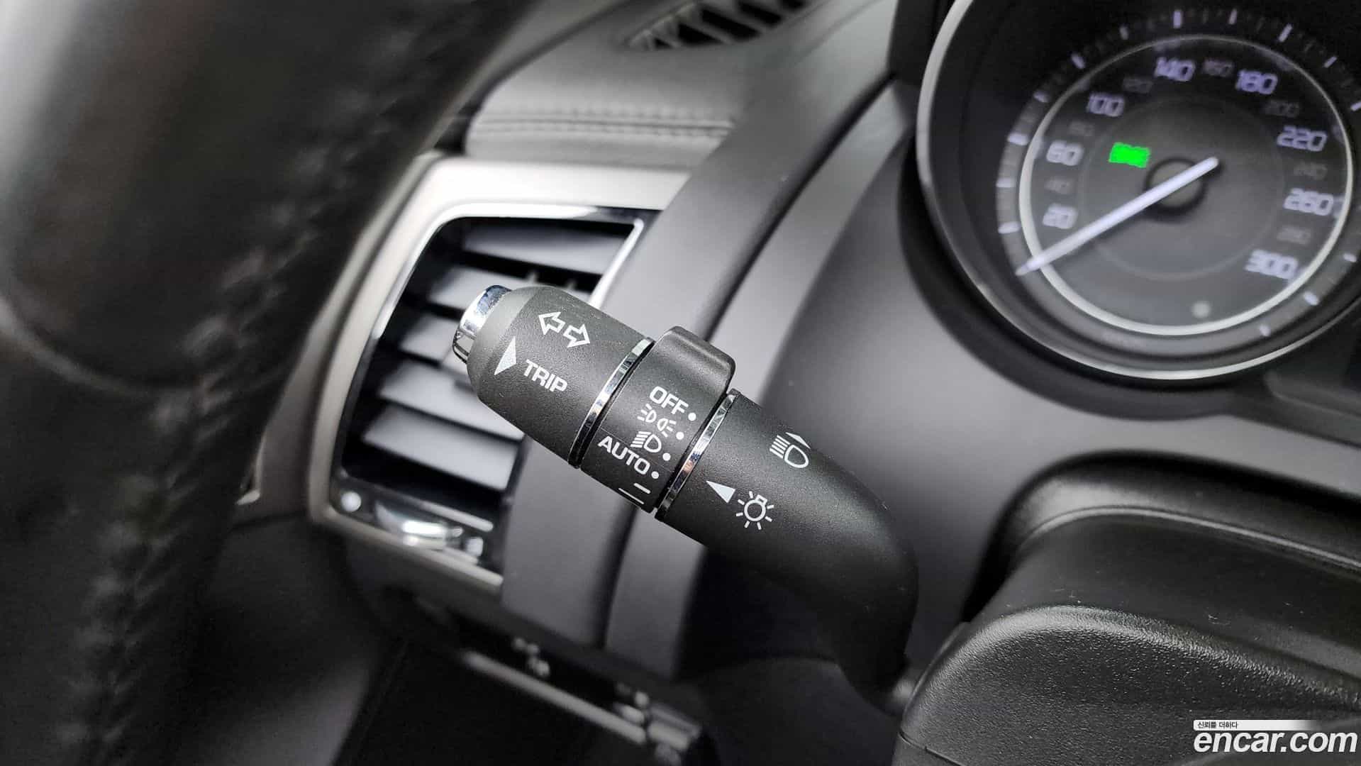 F-TYPE Jaguar 2013.10-OPTION-022