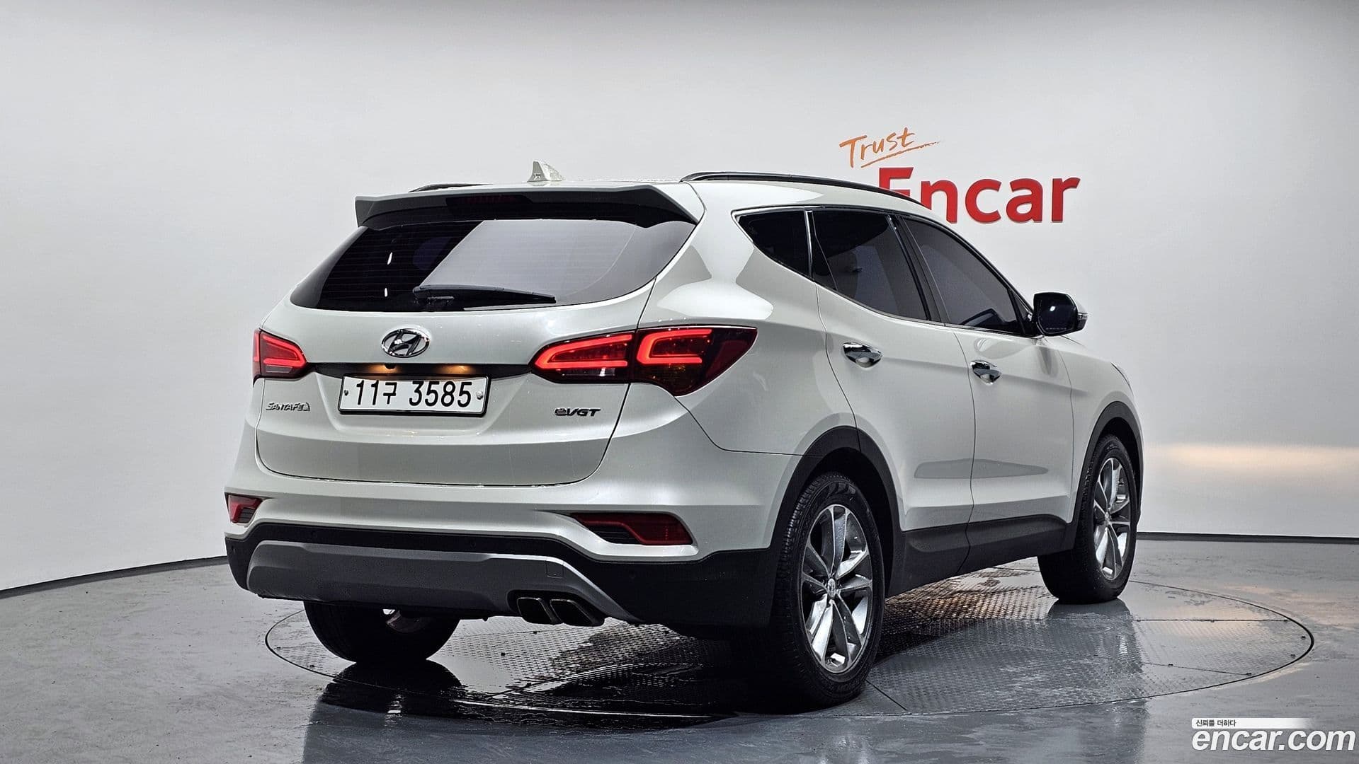 Main__Slider__Photo:Santafe Hyundai 2015.6-1