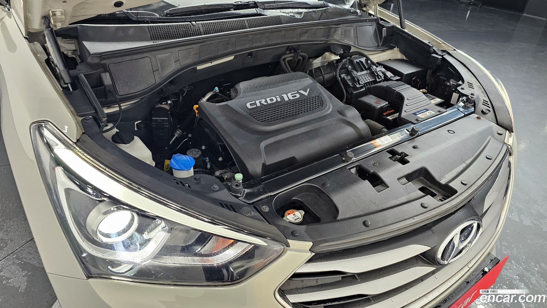 Main__Slider__Photo:Santafe Hyundai 2015.6-5