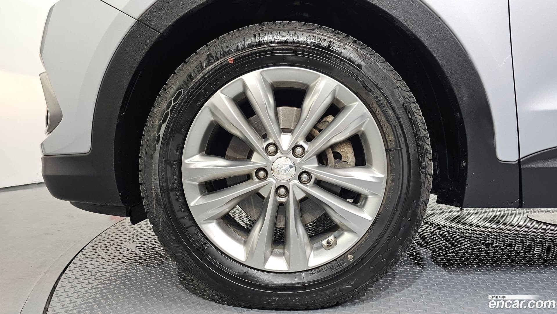 Main__Slider__Photo:Santafe Hyundai 2016.10-4