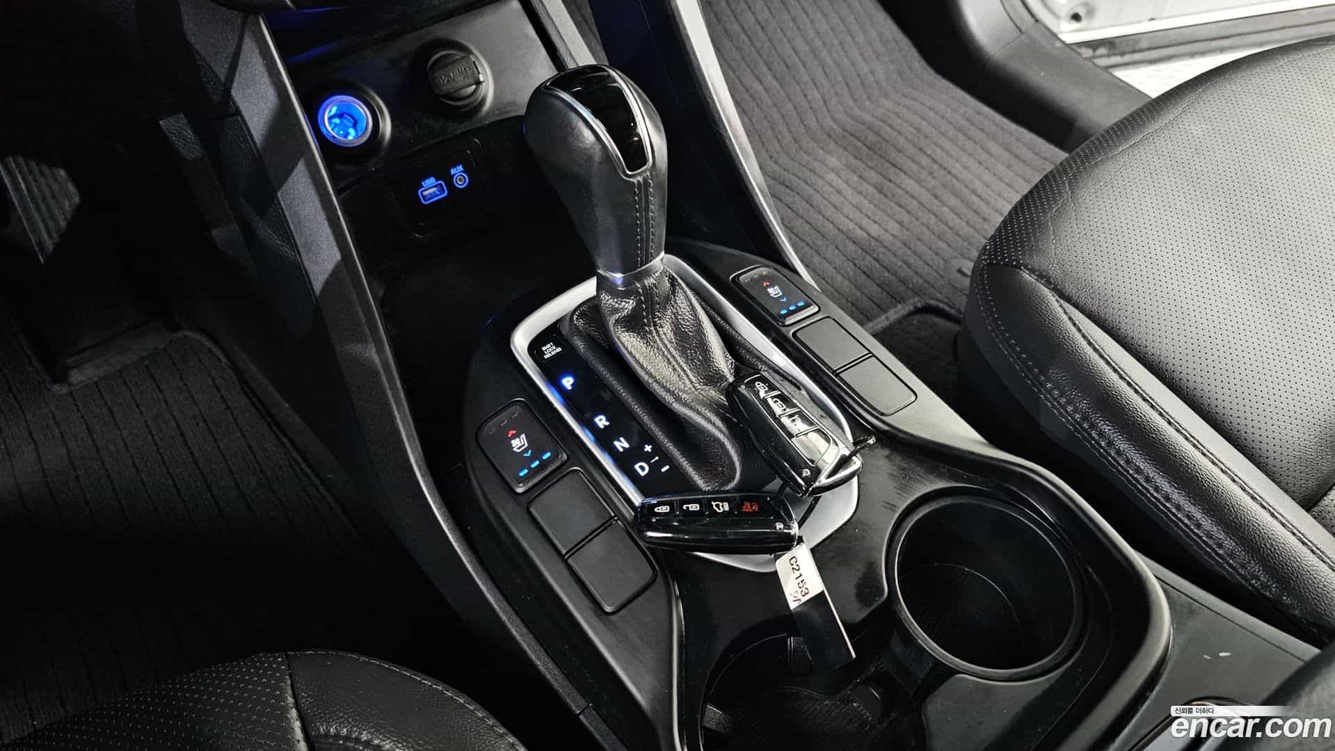 Santafe Hyundai 2016.10-INNER-009