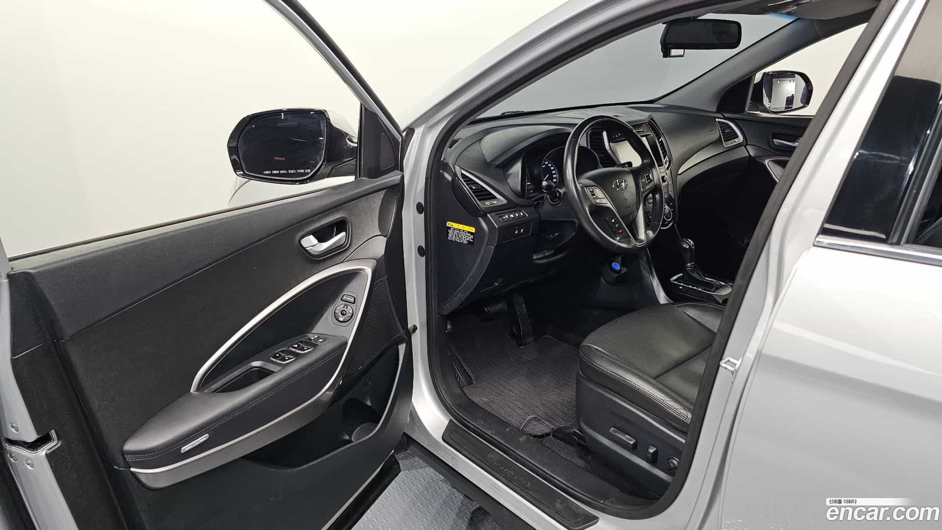 Santafe Hyundai 2016.10-INNER-010