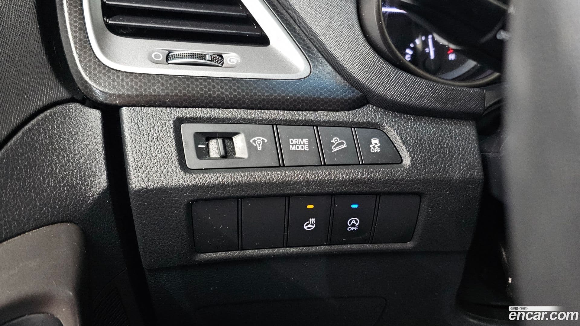 Main__Slider__Photo:Santafe Hyundai 2016.10-12